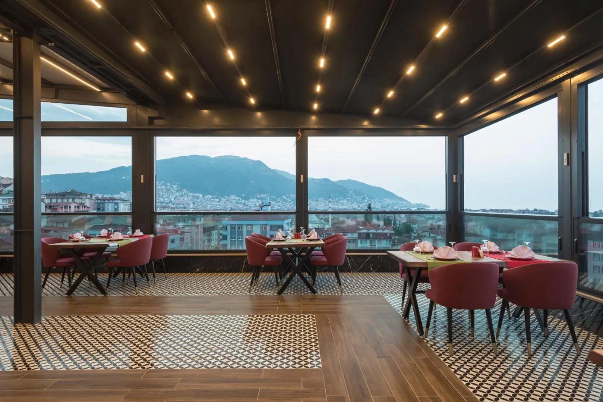 Restaurant/places to eat in Ramada Plaza by Wyndham Ordu