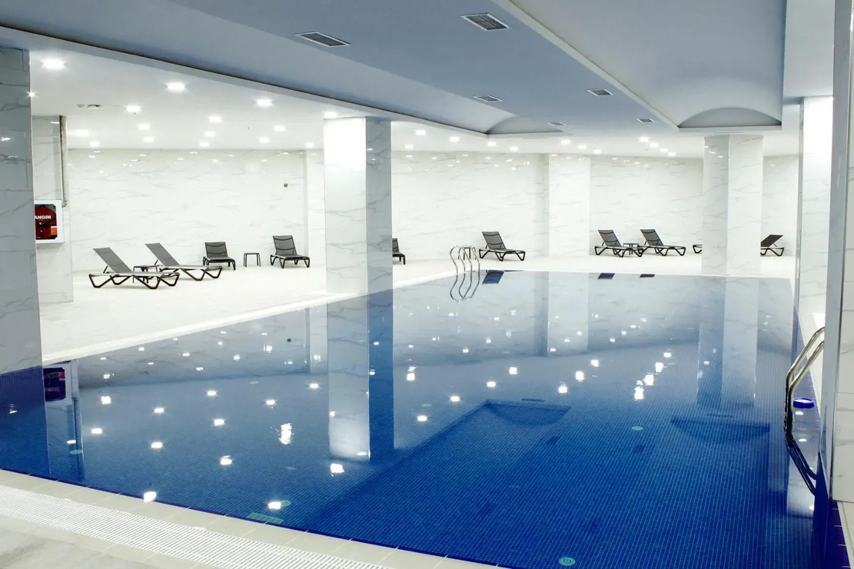 Swimming pool in Ramada Plaza by Wyndham Ordu Swimming pool in Ramada Plaza by Wyndham Ordu