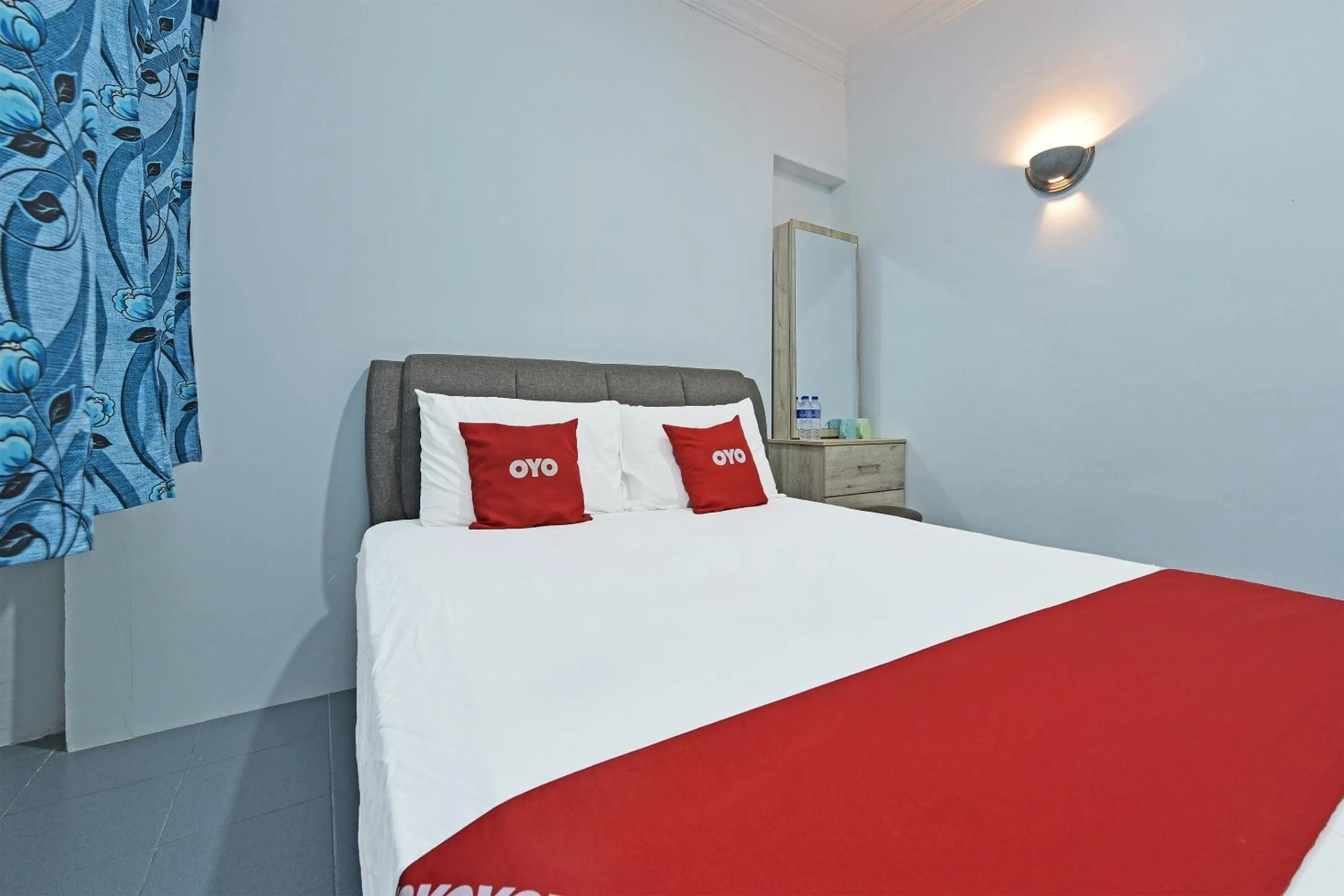 Bedroom in OYO 90544 M&h Hotel