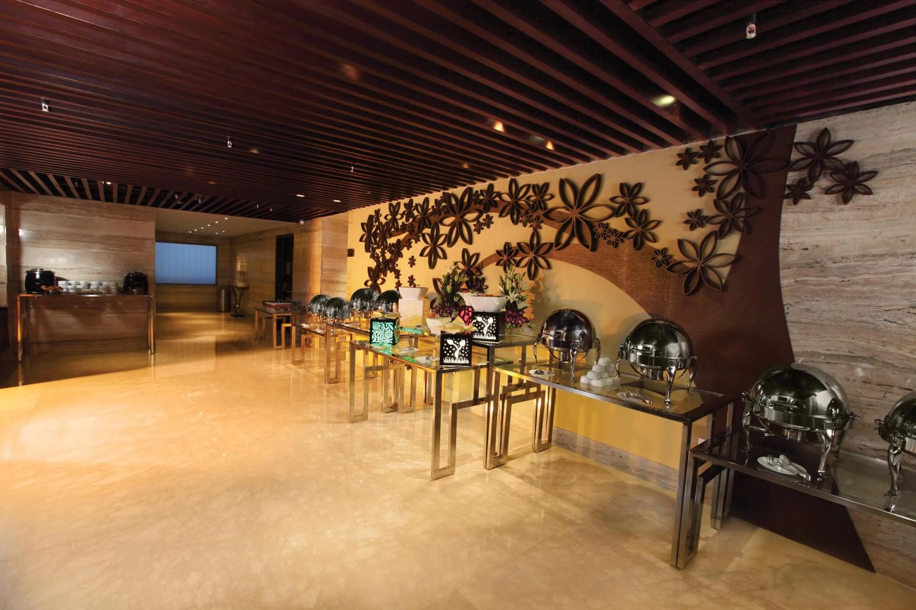 Restaurant/places to eat in Hotel Vrisa