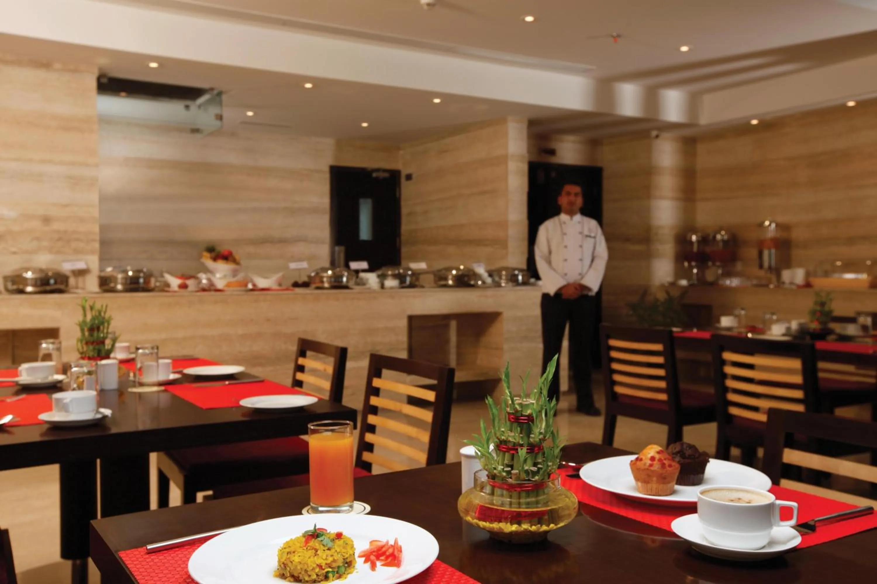 Restaurant/places to eat in Hotel Vrisa