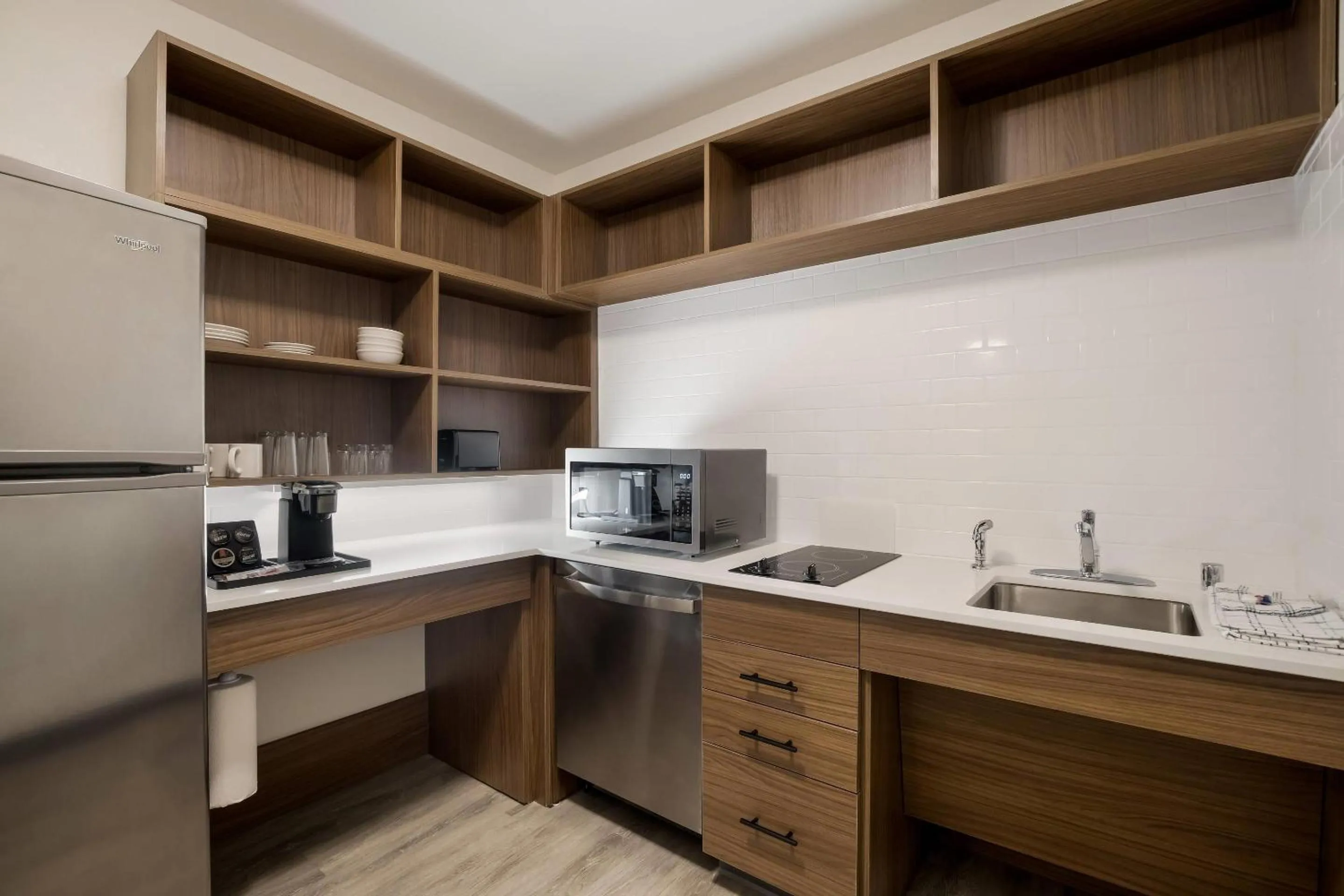 Bedroom in Everhome Suites Corona