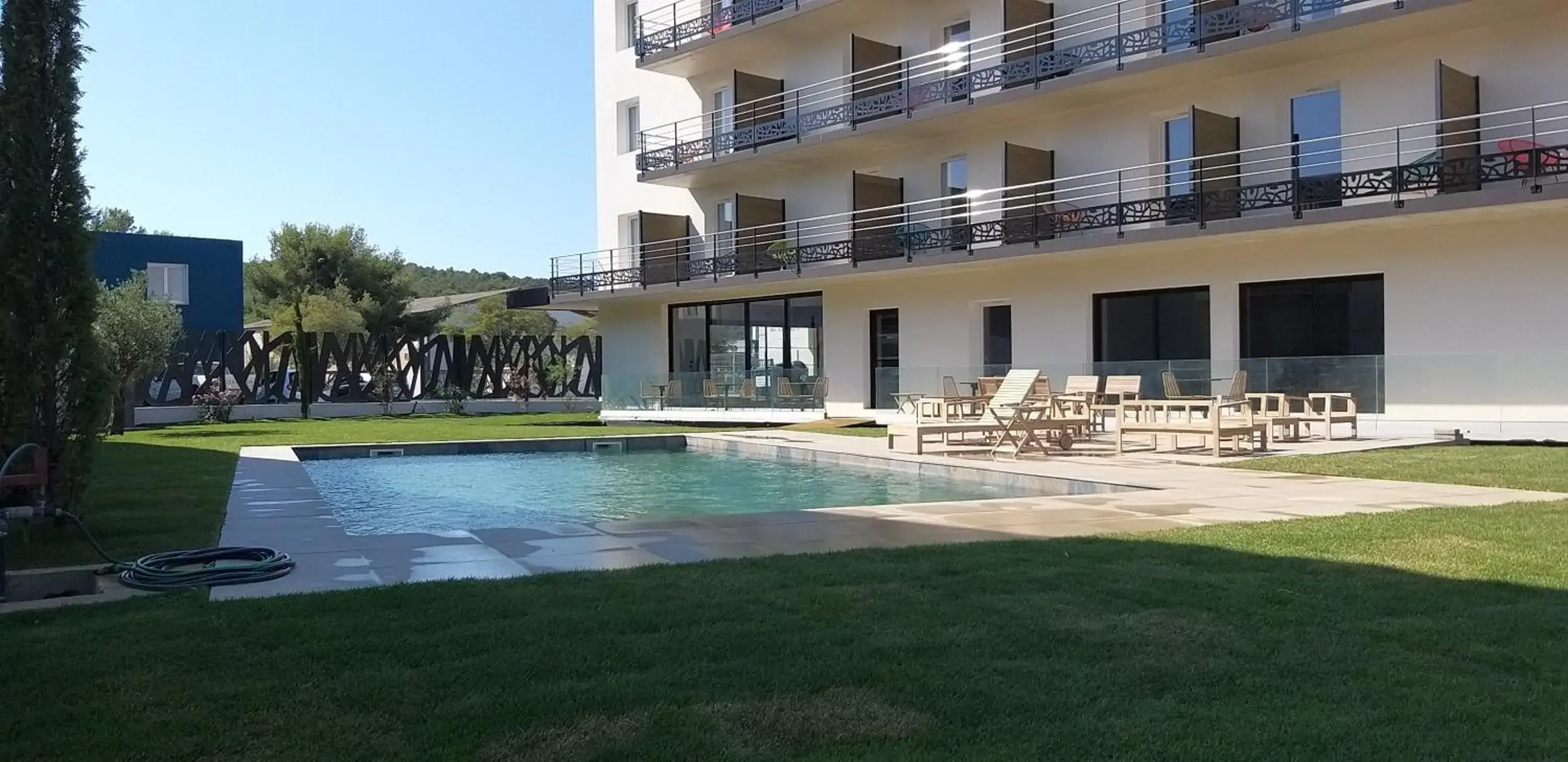 Golden Tulip Hotel & Rooftop Martigues Provence Golden Tulip Hotel & Rooftop Martigues Provence