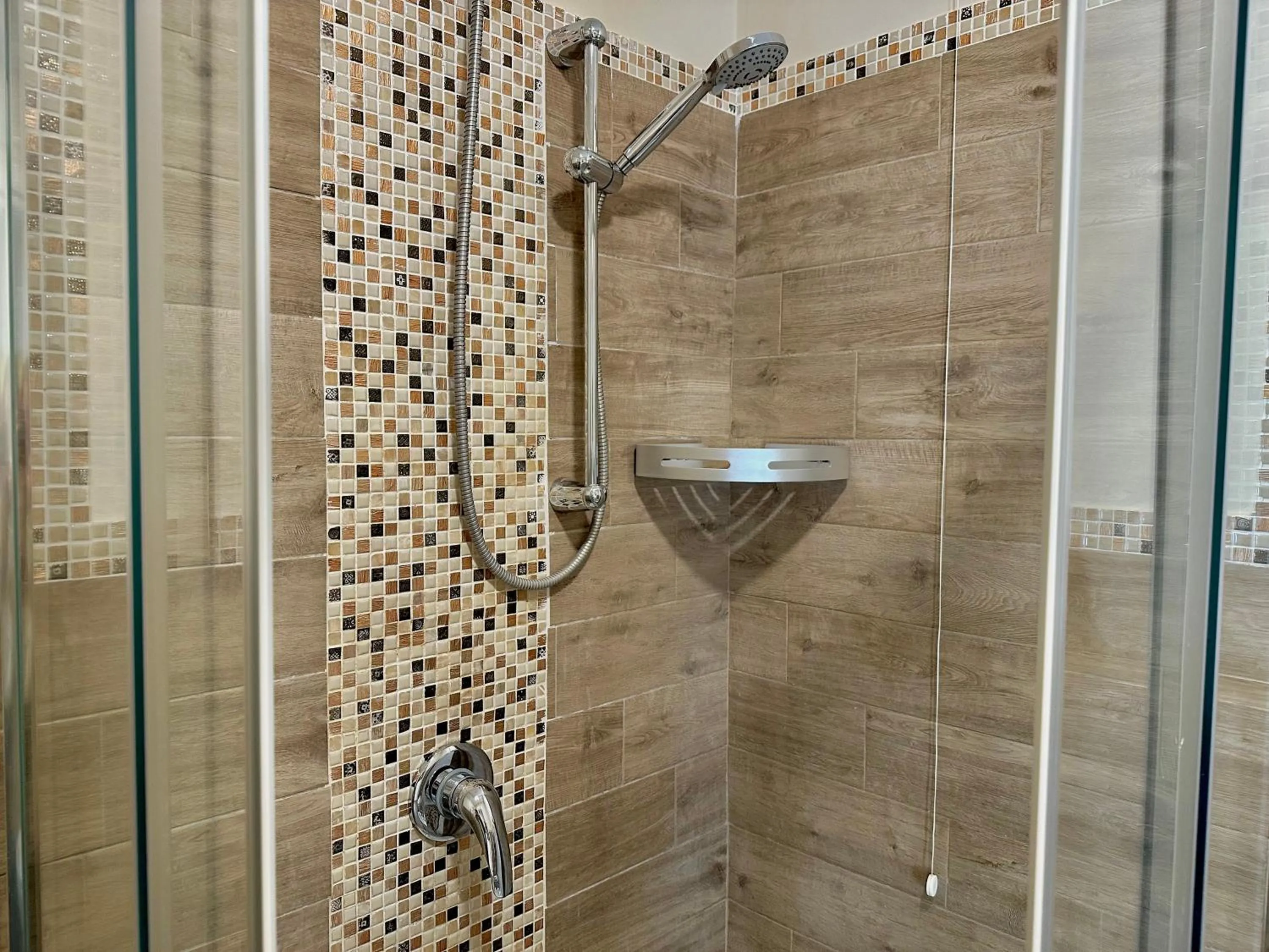 Shower in Hotel Soleado