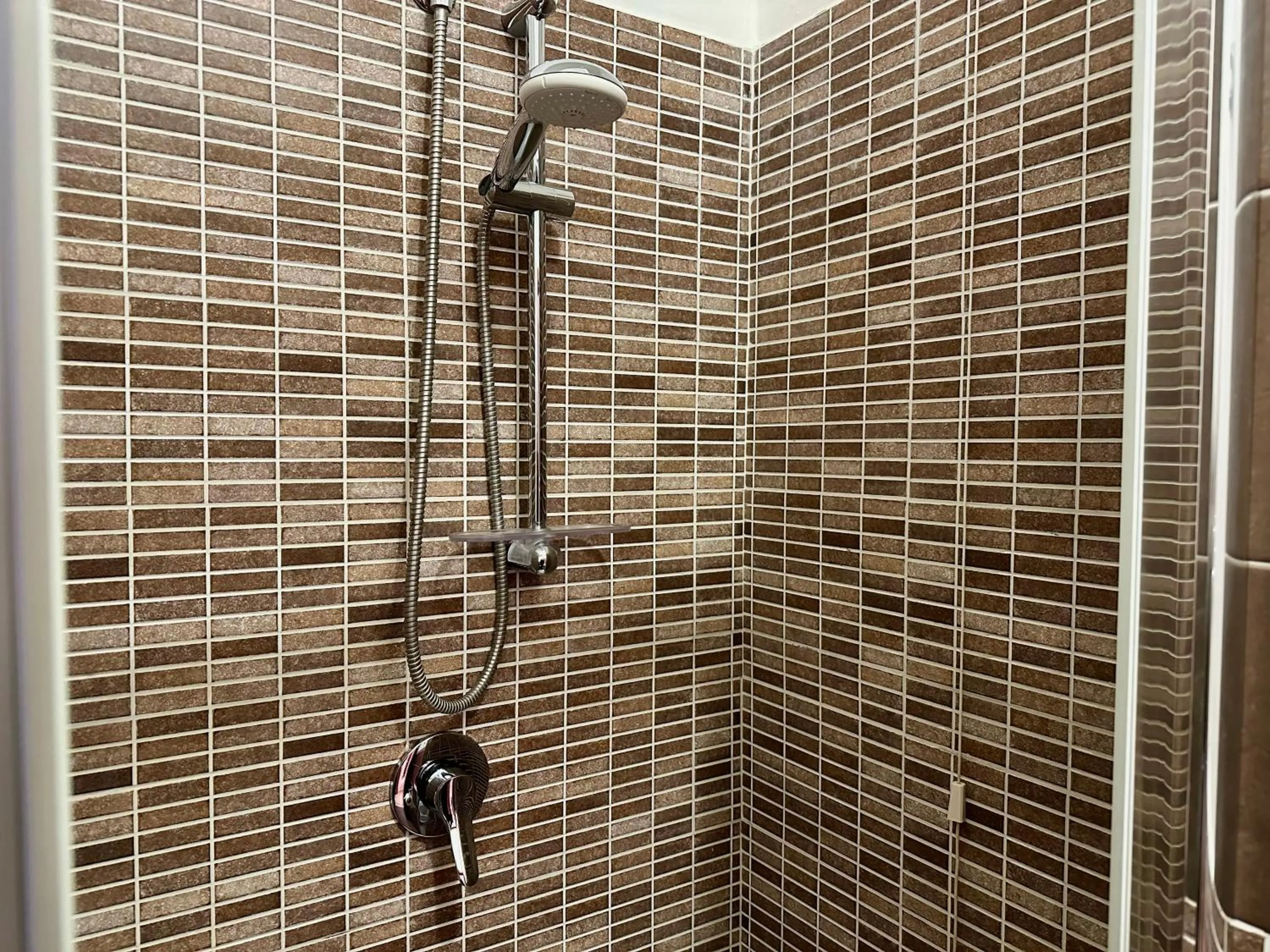 Shower in Hotel Soleado