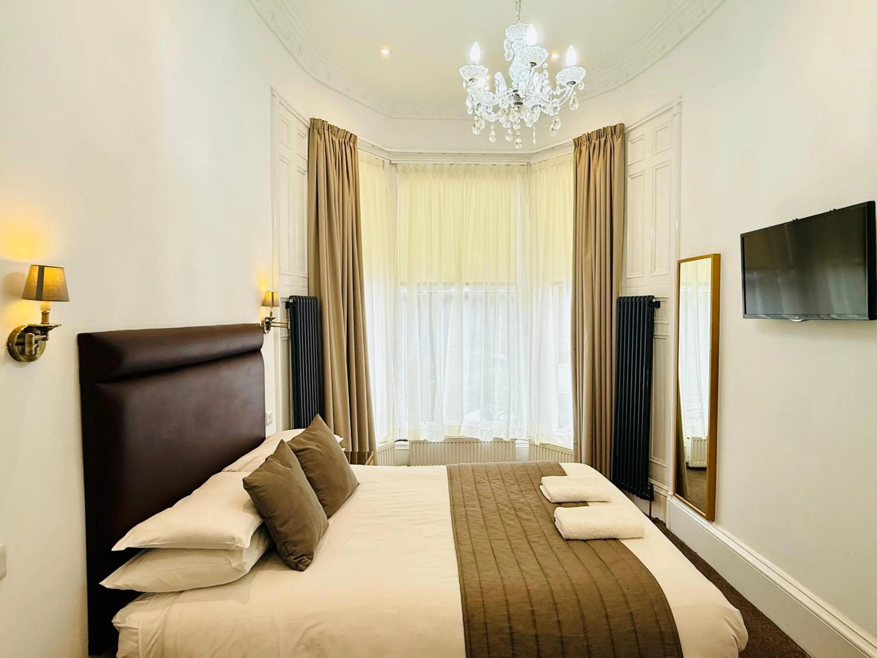 Bed in Sandyford Lodge