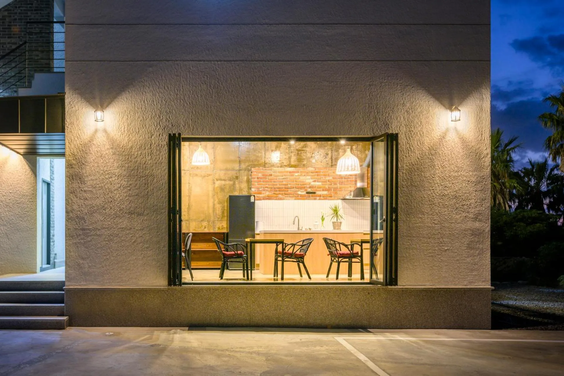 Restaurant/places to eat in Liverpool & Spa