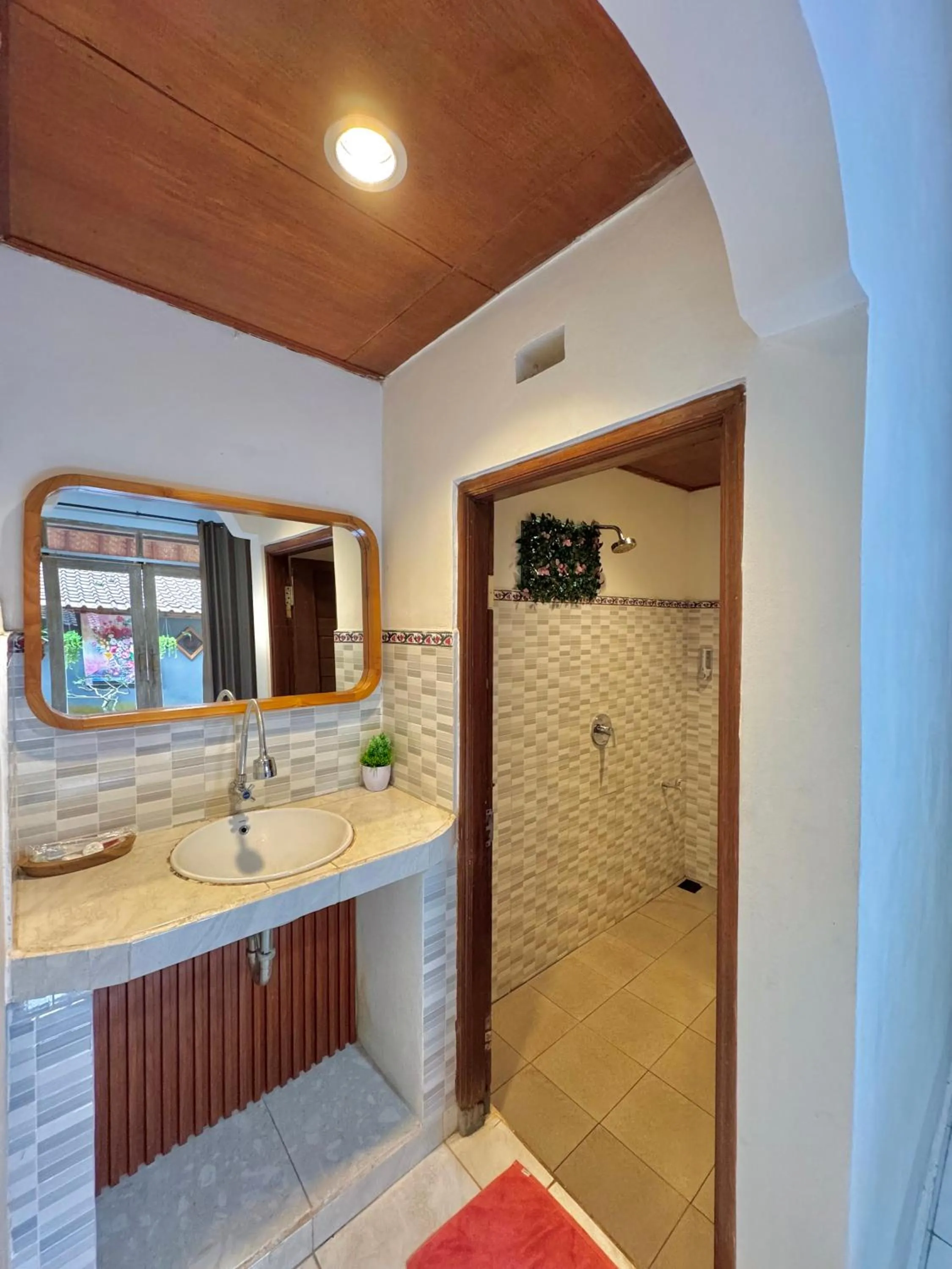 Bathroom in Purnama House