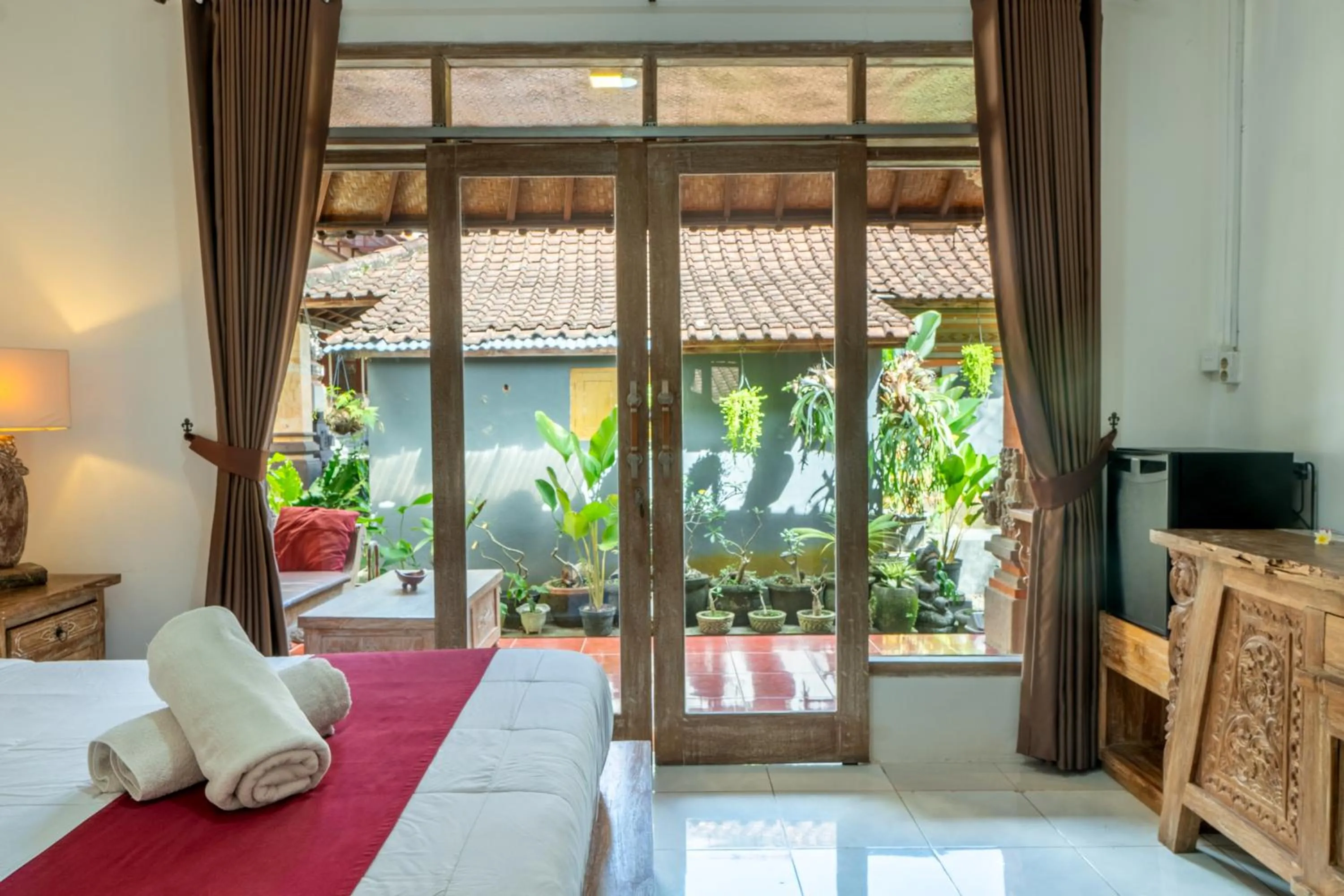 View (from property/room), Bed in Purnama House