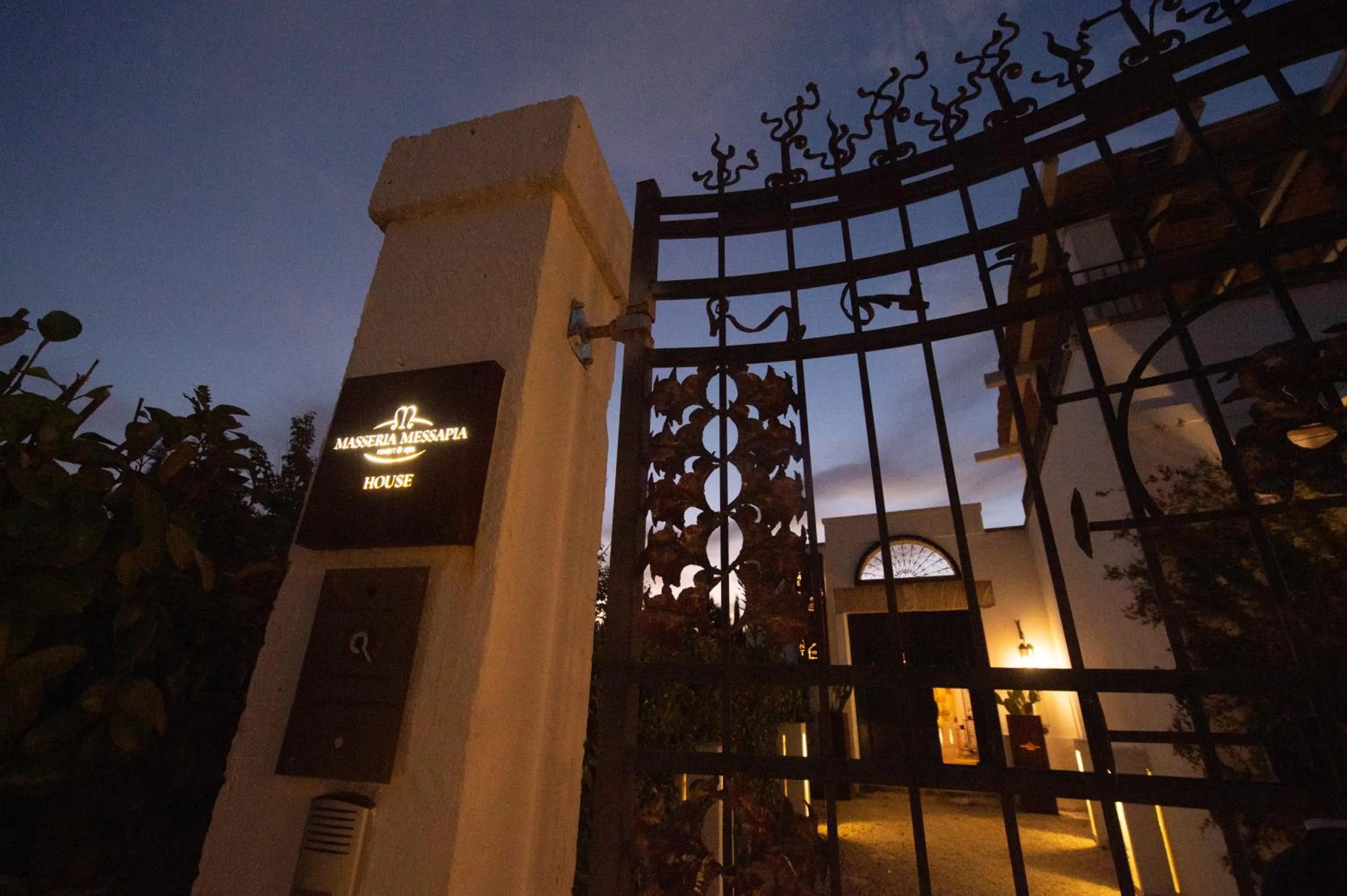 Facade/entrance in Masseria Messapia Wine Resort & Spa Salento