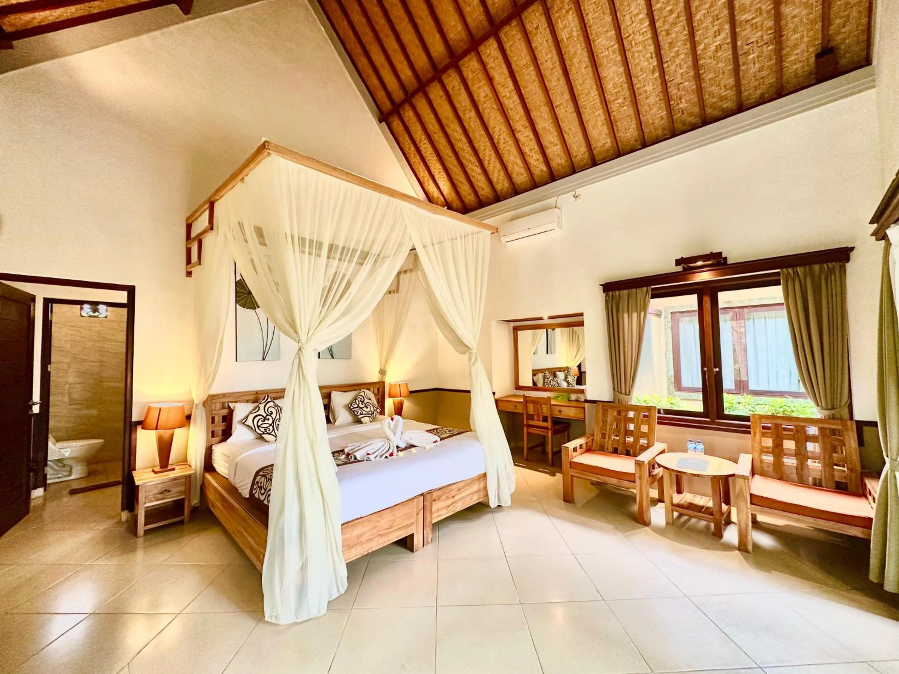 Property building, Bed in Dupa Ubud
