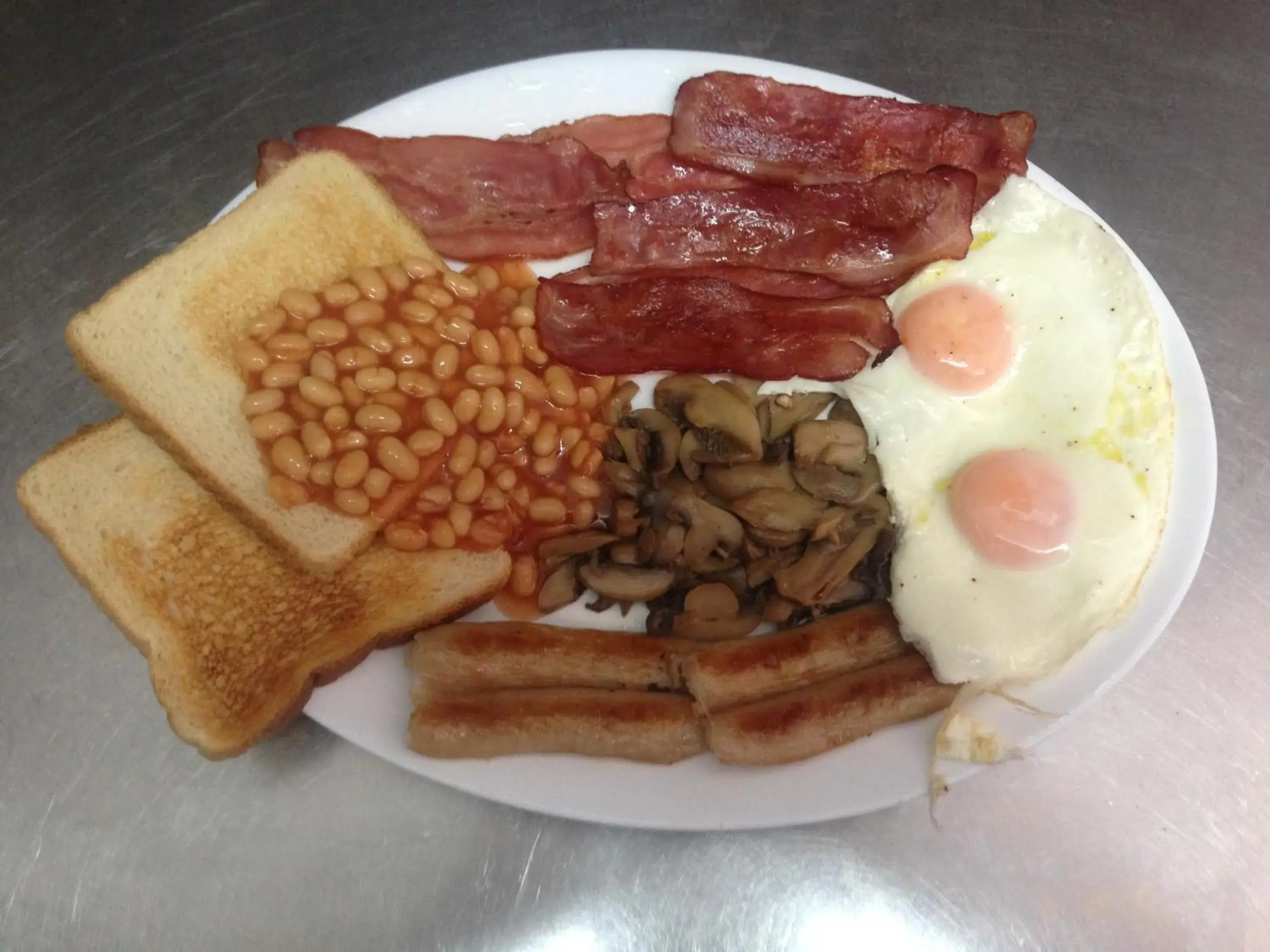 Restaurant/places to eat in Captains Studios & Apartments Restaurant/places to eat in Captains Studios & Apartments