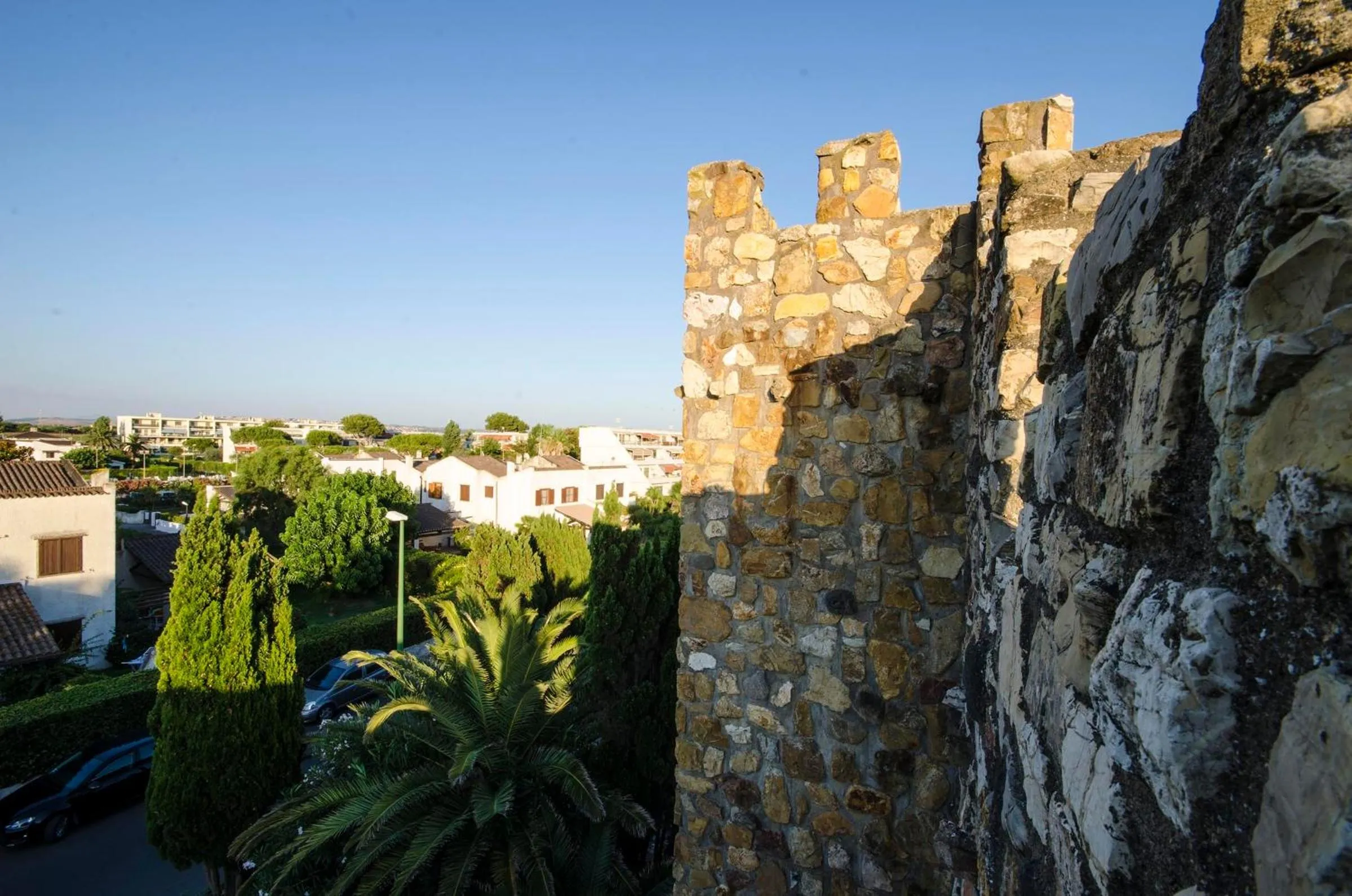 Facade/entrance in Torre Del Sole