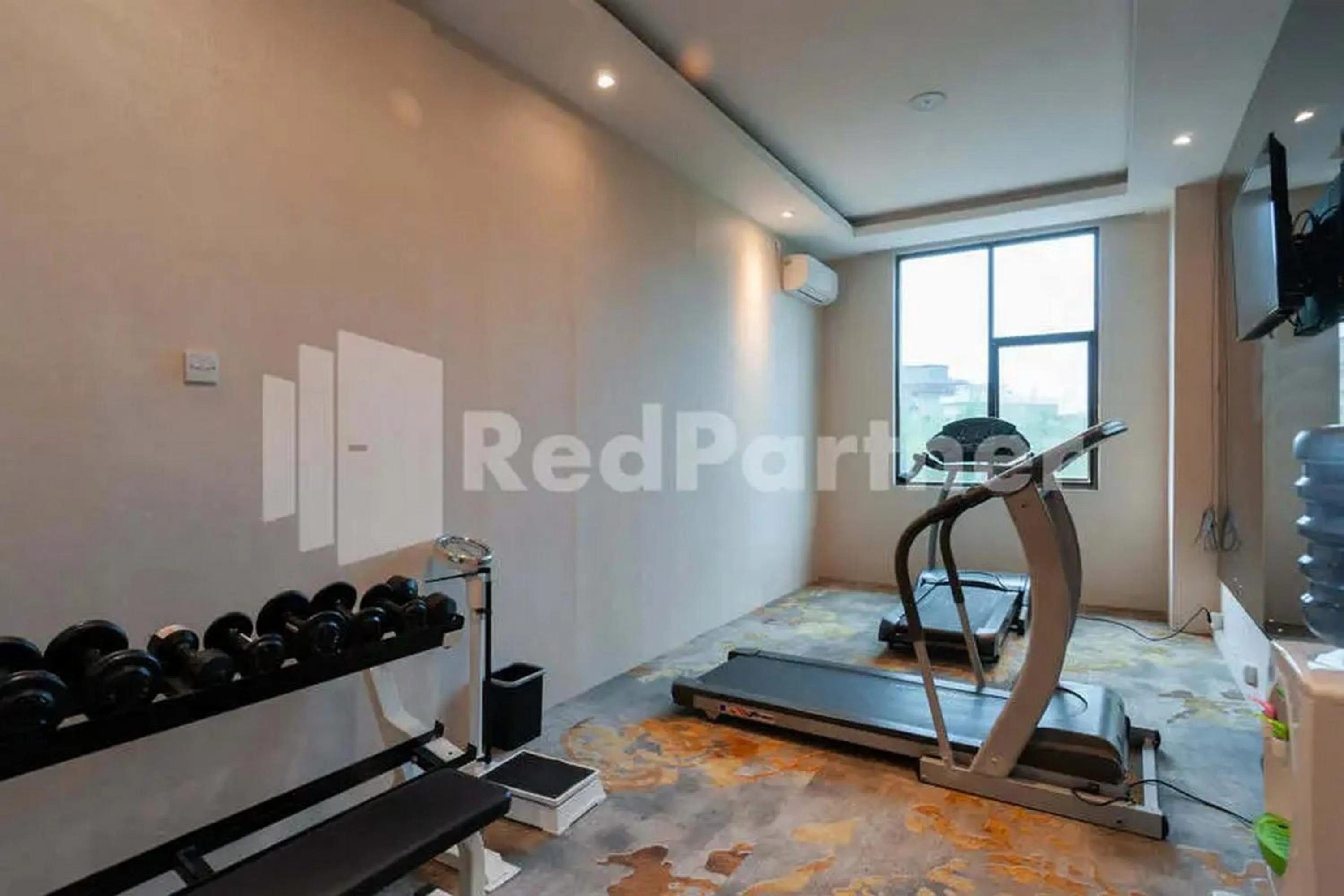 Fitness centre/facilities in Selecta Hotel Medan Petisah R Signature Mitra RedDoorz