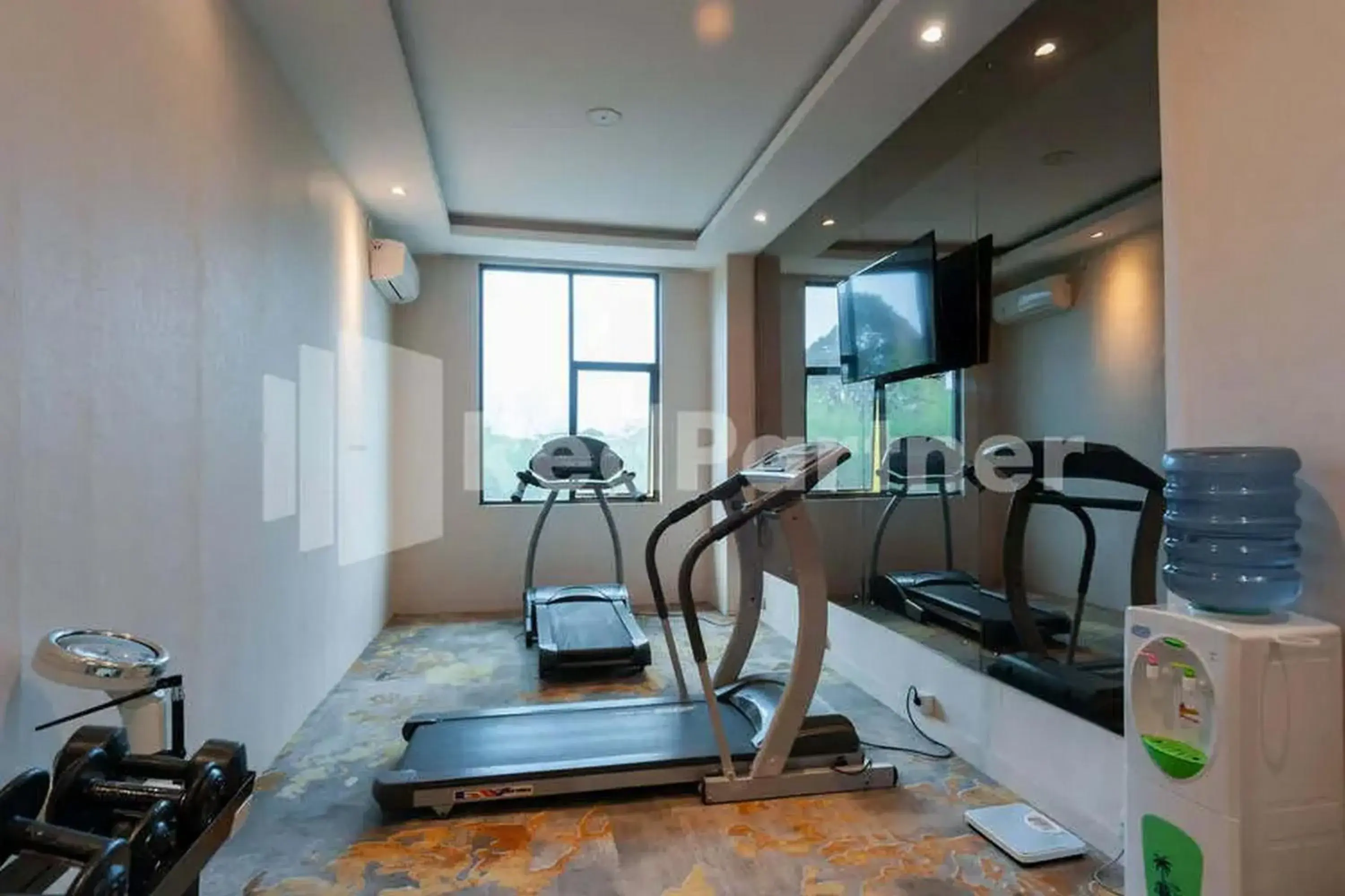 Fitness centre/facilities in Selecta Hotel Medan Petisah R Signature Mitra RedDoorz Fitness centre/facilities in Selecta Hotel Medan Petisah R Signature Mitra RedDoorz