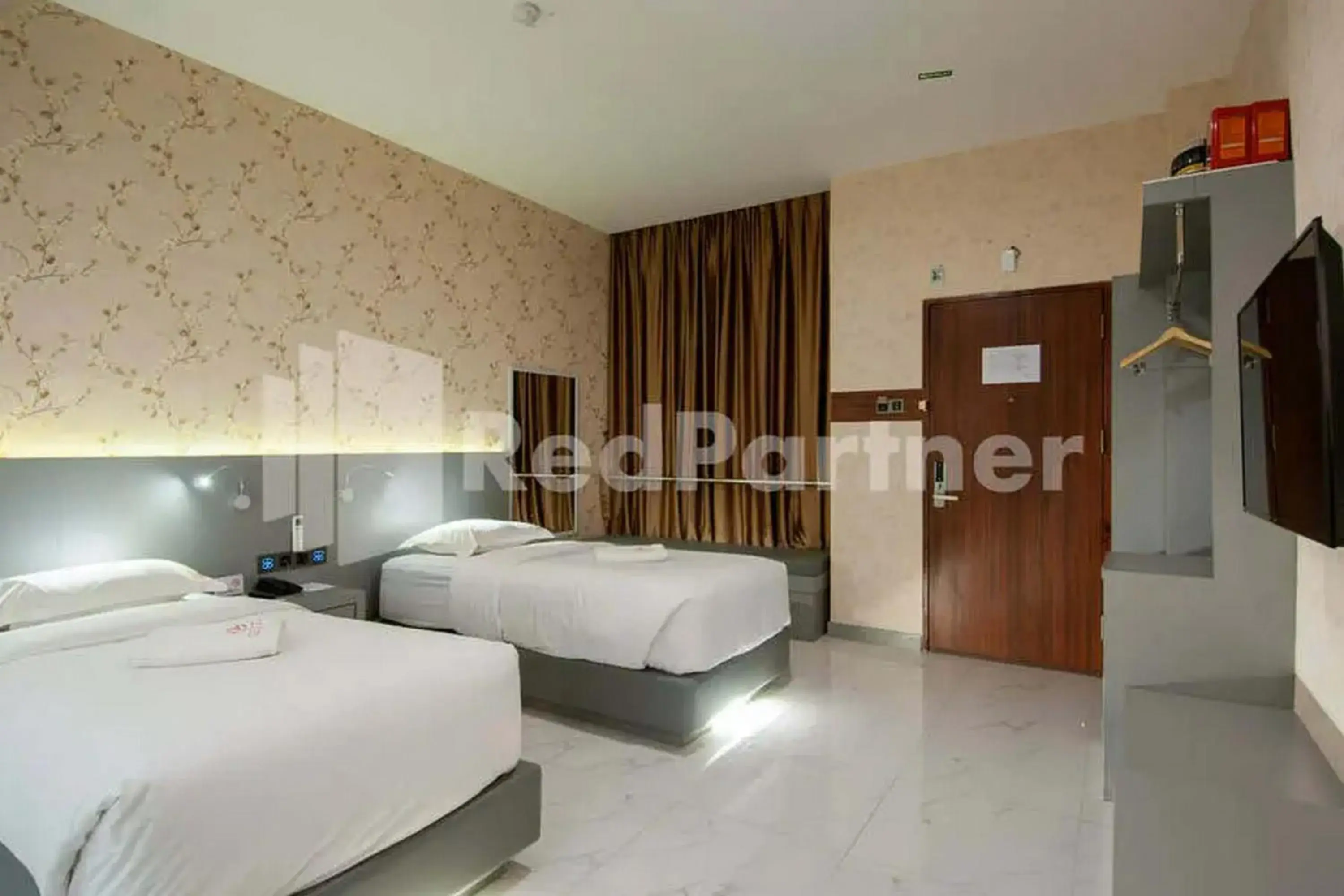 Bedroom, Bed in Selecta Hotel Medan Petisah R Signature Mitra RedDoorz Bedroom, Bed in Selecta Hotel Medan Petisah R Signature Mitra RedDoorz