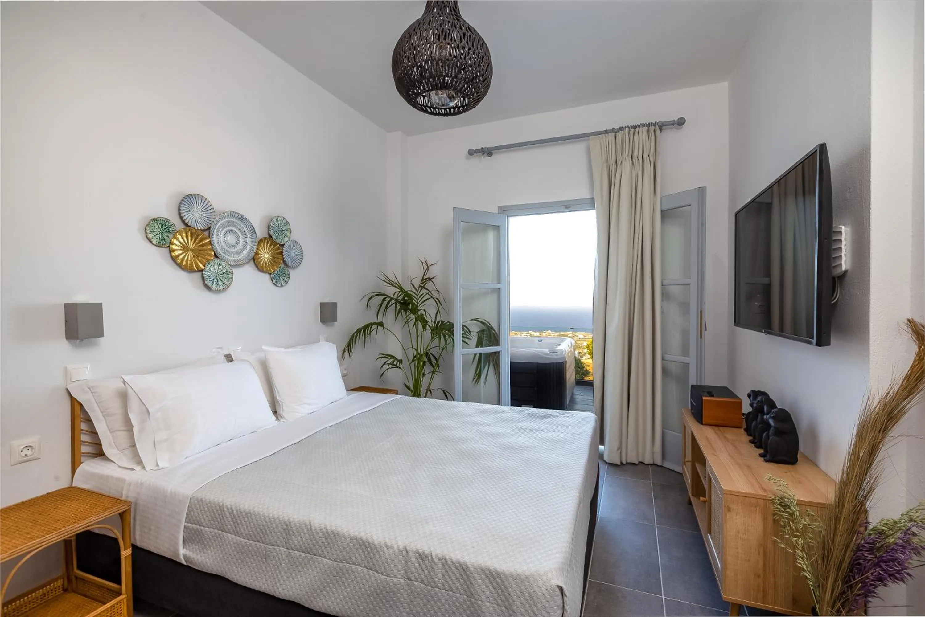 Bed in Divino Suites