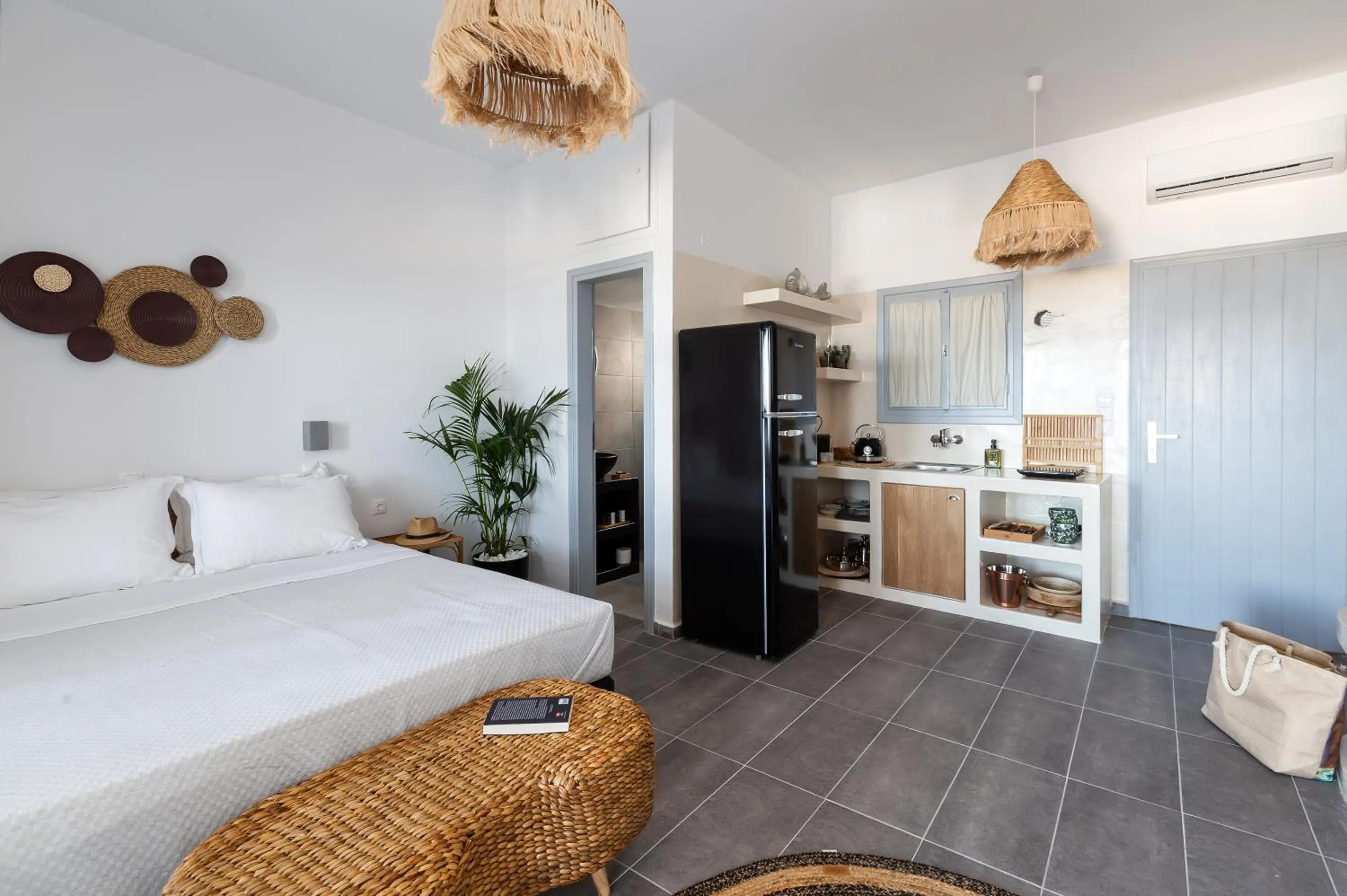 Bed in Divino Suites