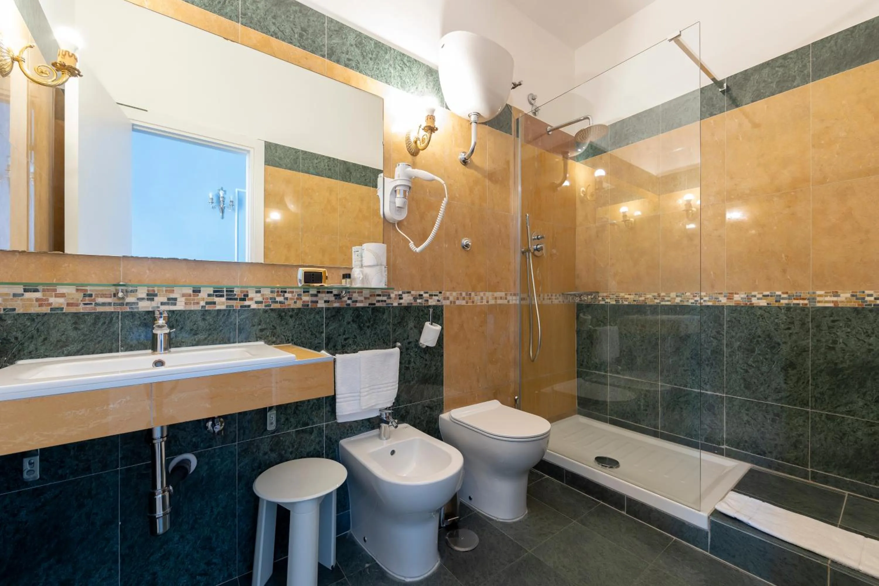 Napolit'amo Hotel Principe