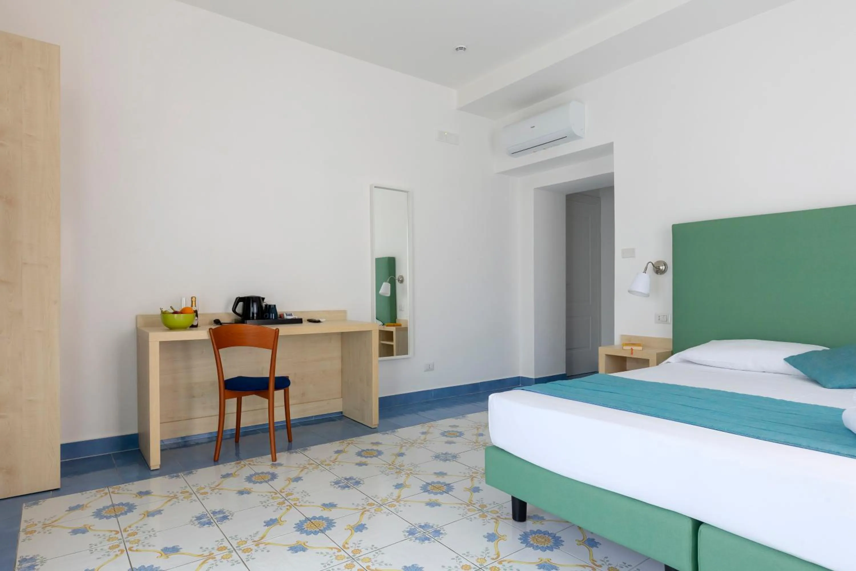 Bedroom, Bed in Napolit'amo Hotel Medina