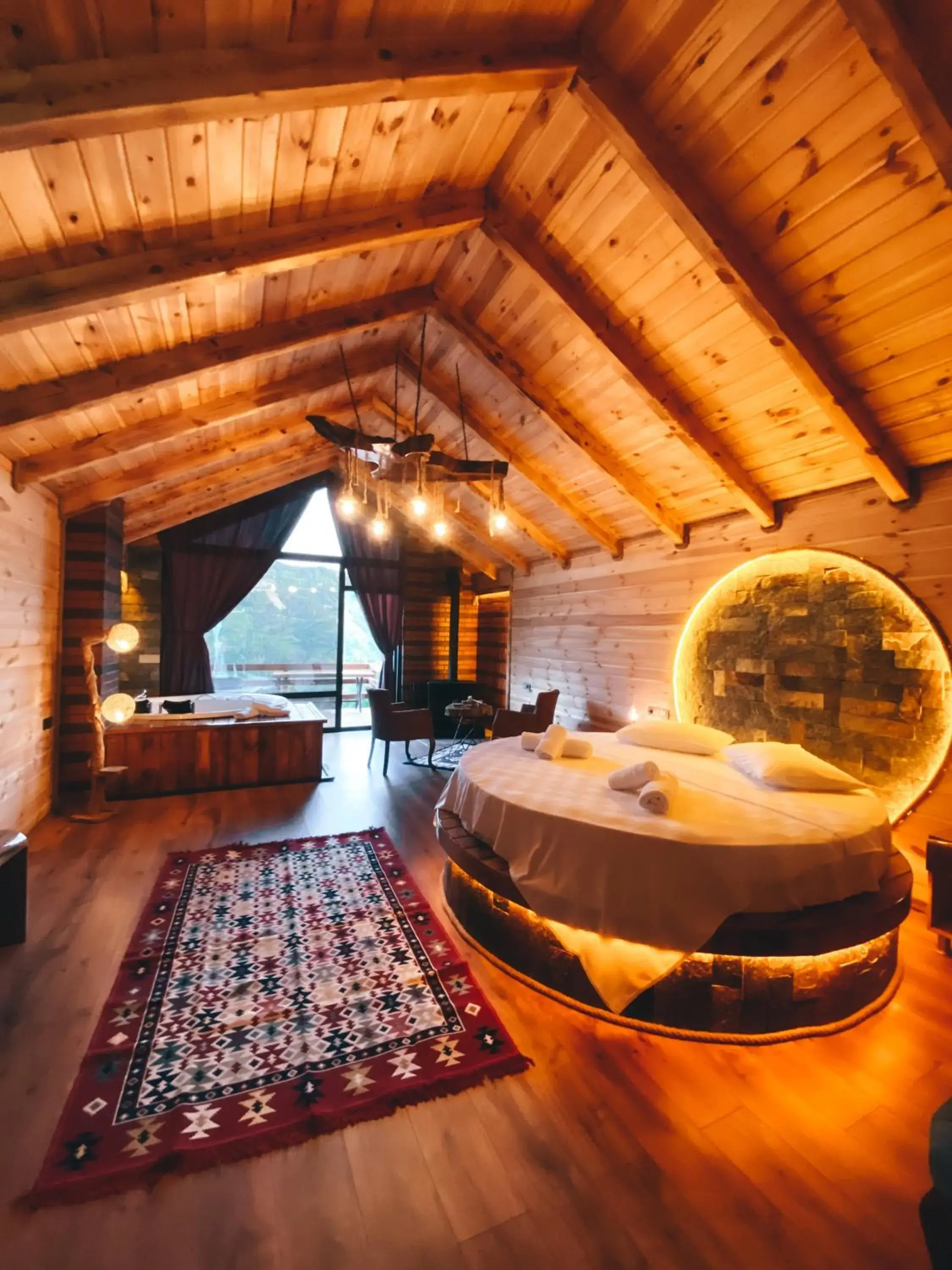 Photo of the whole room, Bed in ZirvedeKal Suit Otel Photo of the whole room, Bed in ZirvedeKal Suit Otel