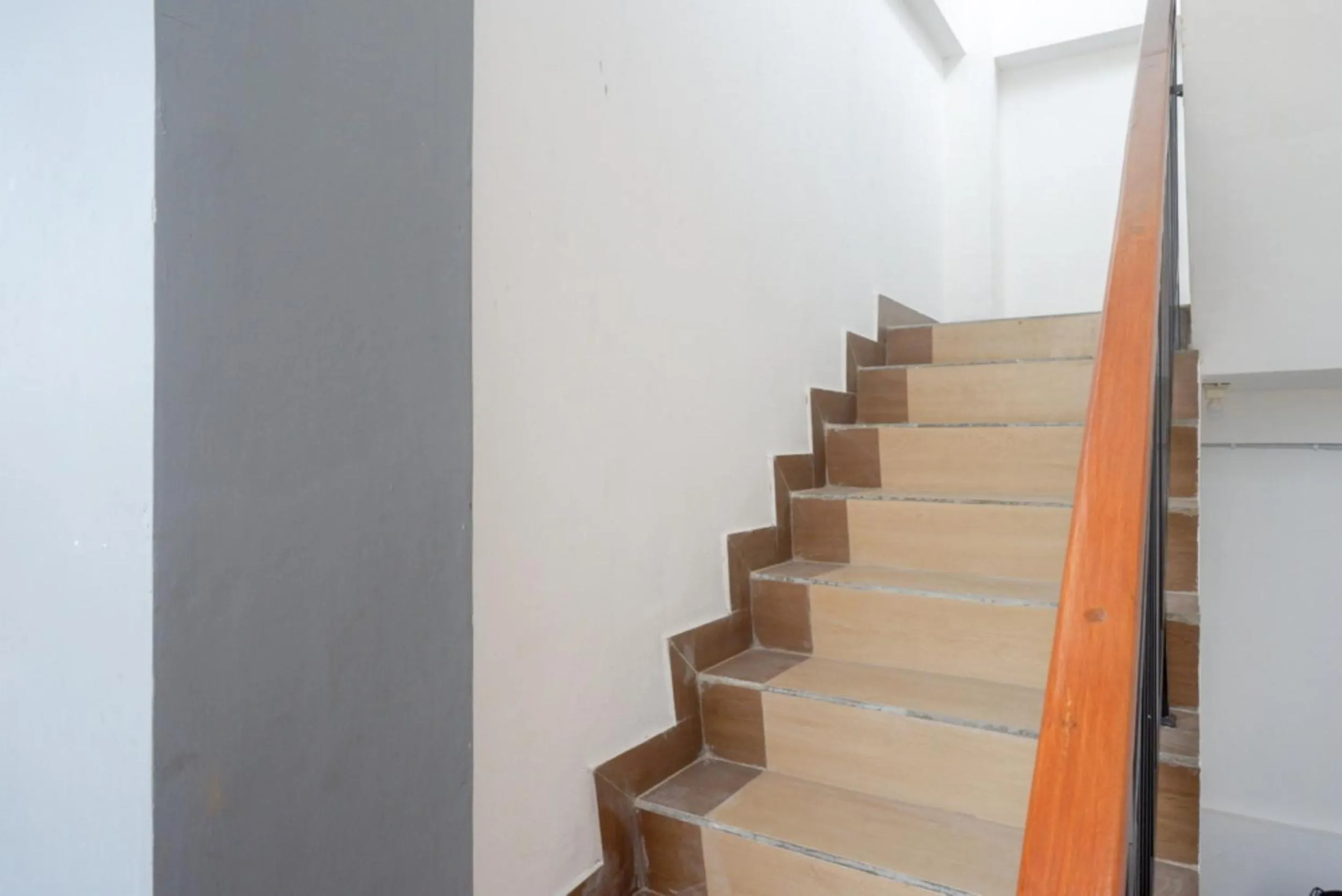 Facade/entrance in Urbanview Hotel Telu Wolu Monjali by RedDoorz