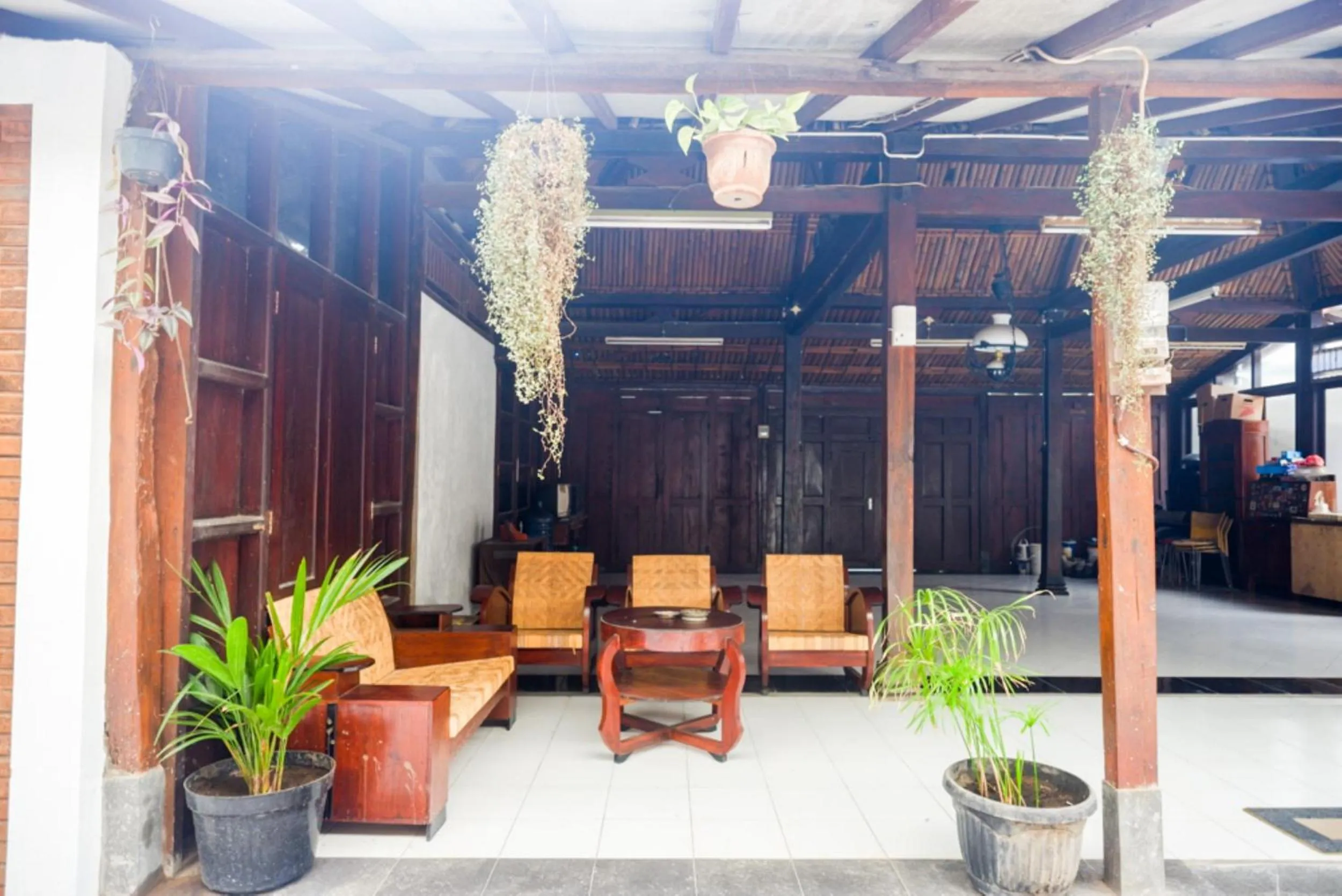 Property building in Urbanview Hotel Telu Wolu Monjali by RedDoorz