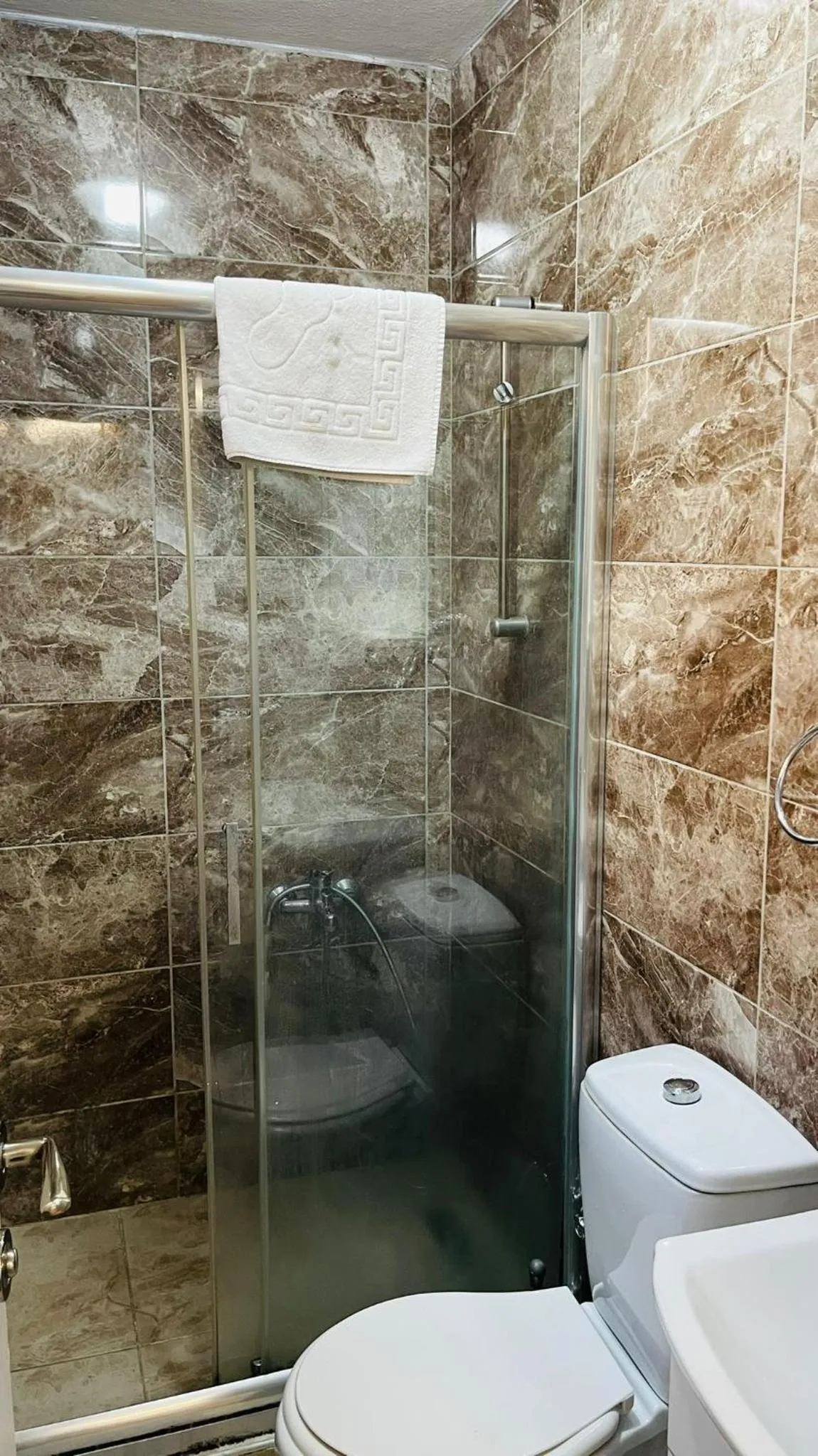 Shower in Blueway Hotel Residence
