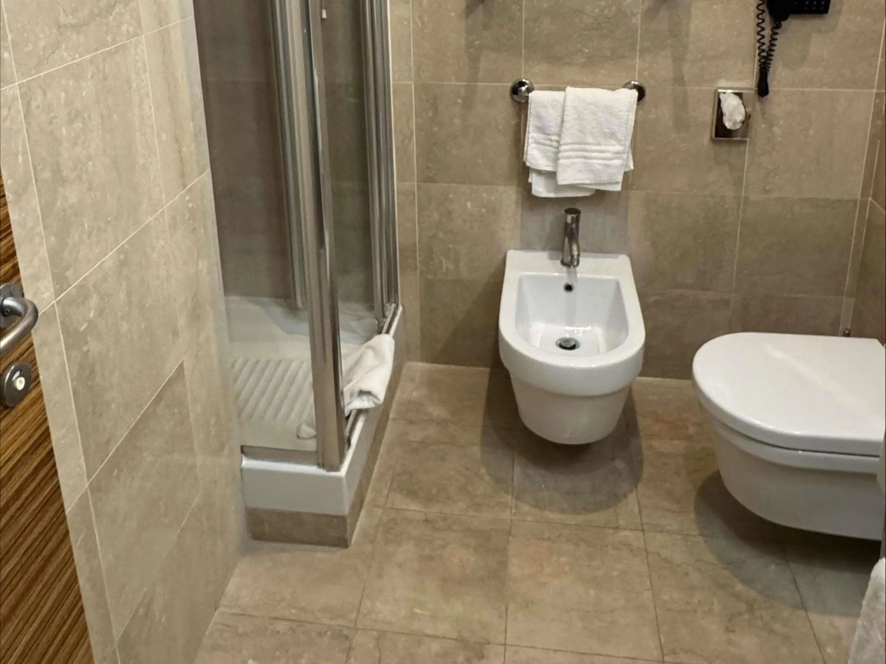 Bedroom in Mercure Roma Centro Saint John