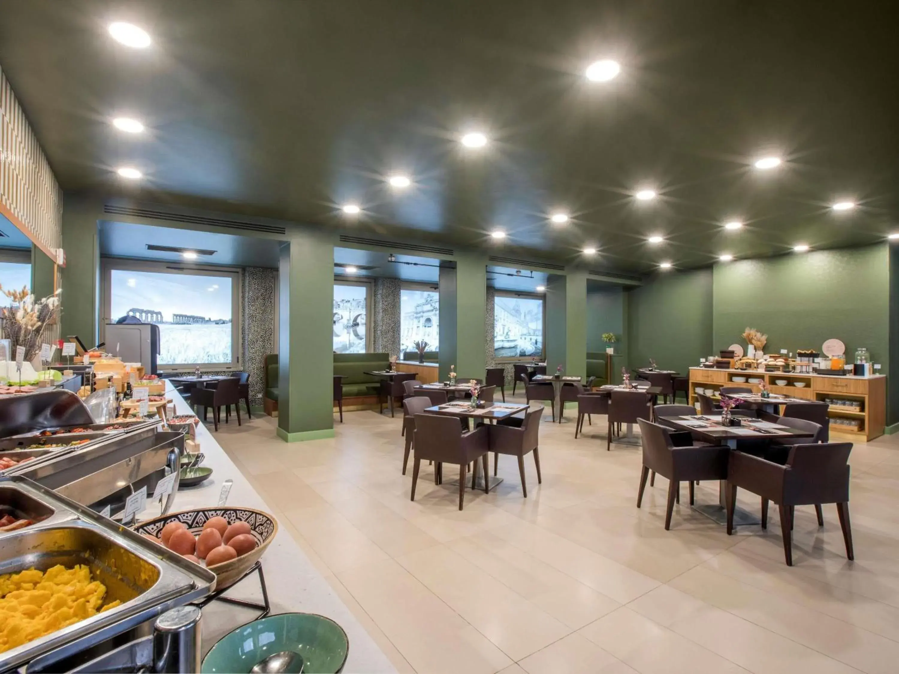 Breakfast in Mercure Roma Centro Saint John Breakfast in Mercure Roma Centro Saint John