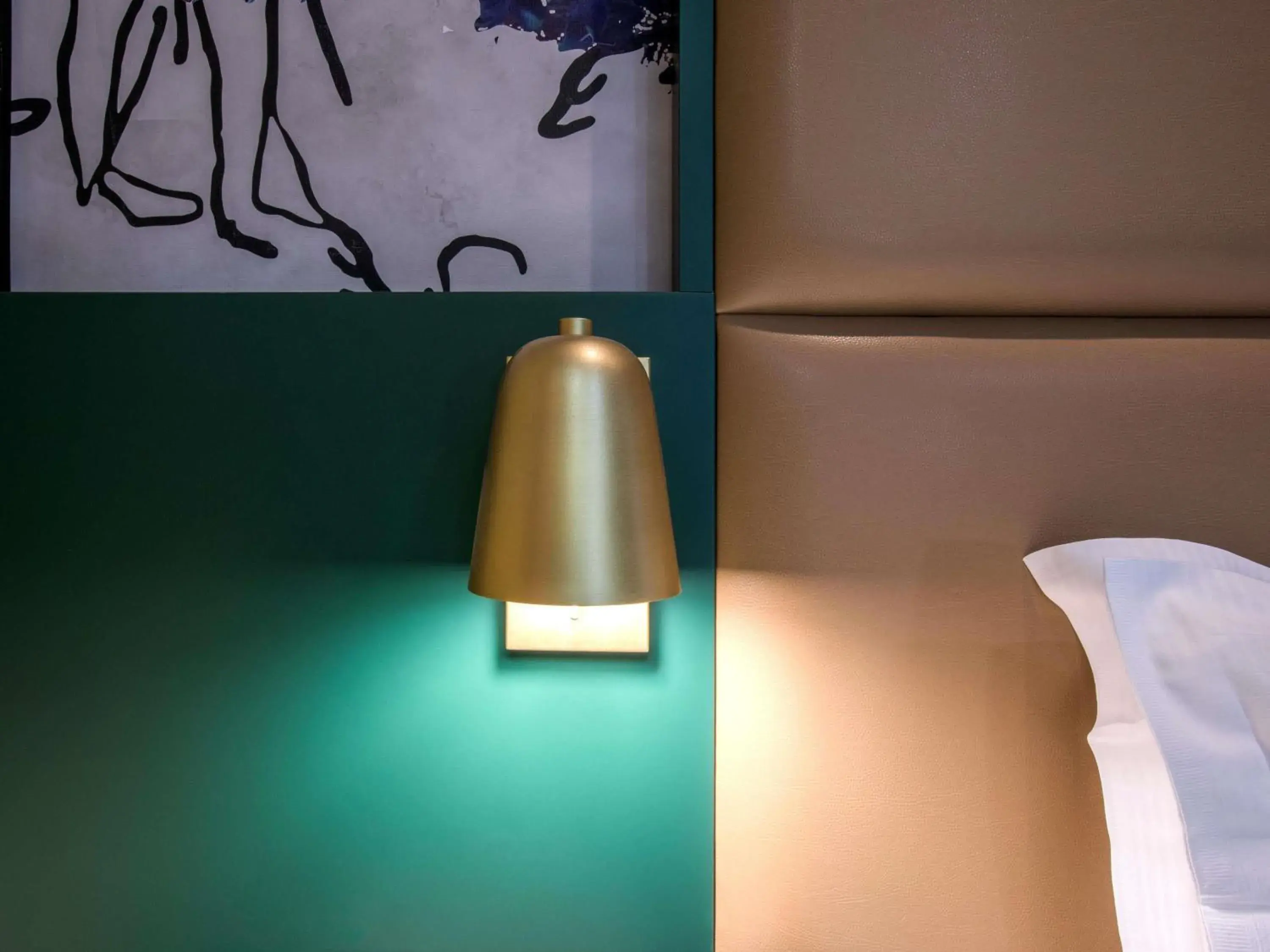 Bedroom in Mercure Roma Centro Saint John Bedroom in Mercure Roma Centro Saint John