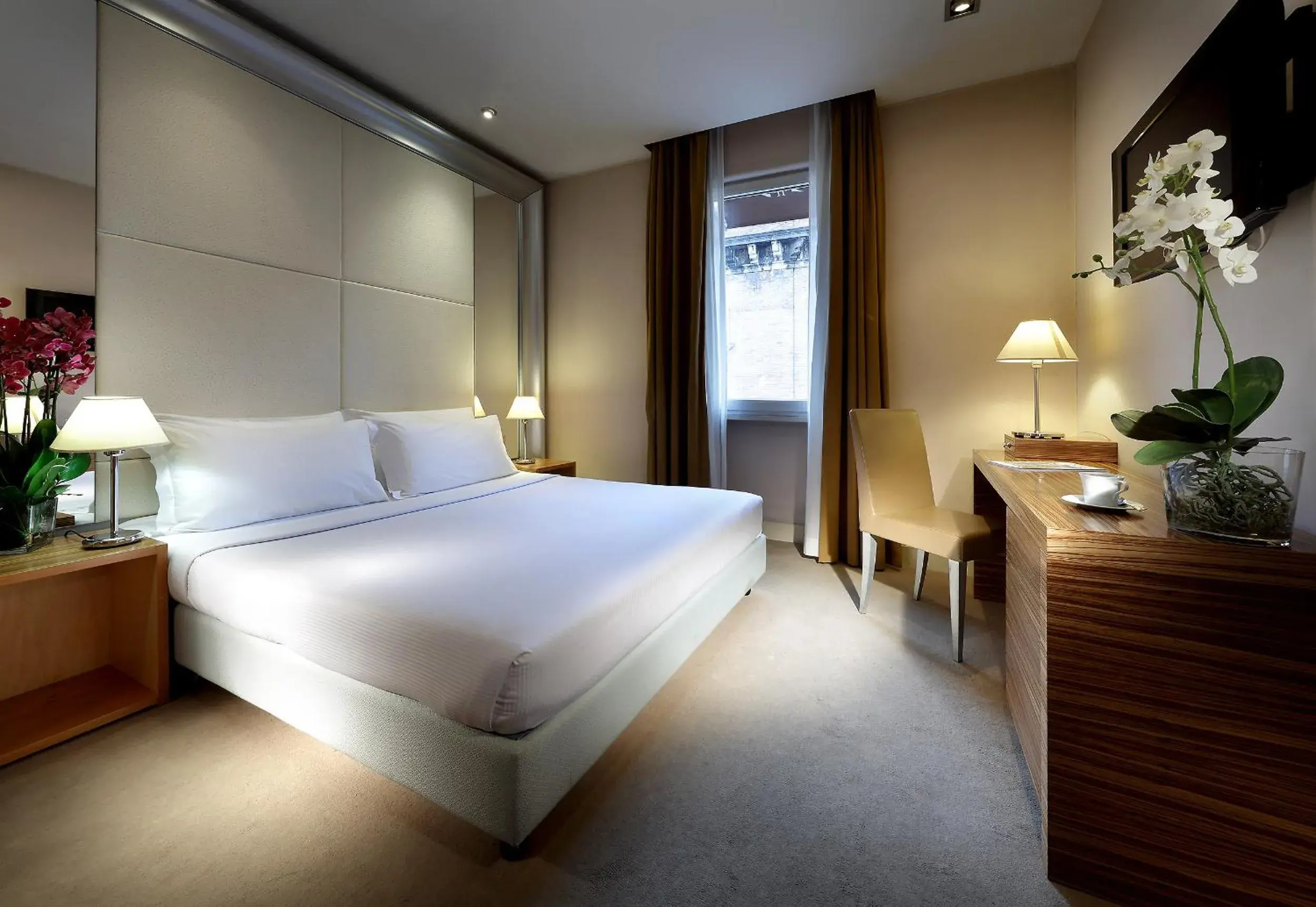 Photo of the whole room, Bed in Hotel Saint John Photo of the whole room, Bed in Hotel Saint John