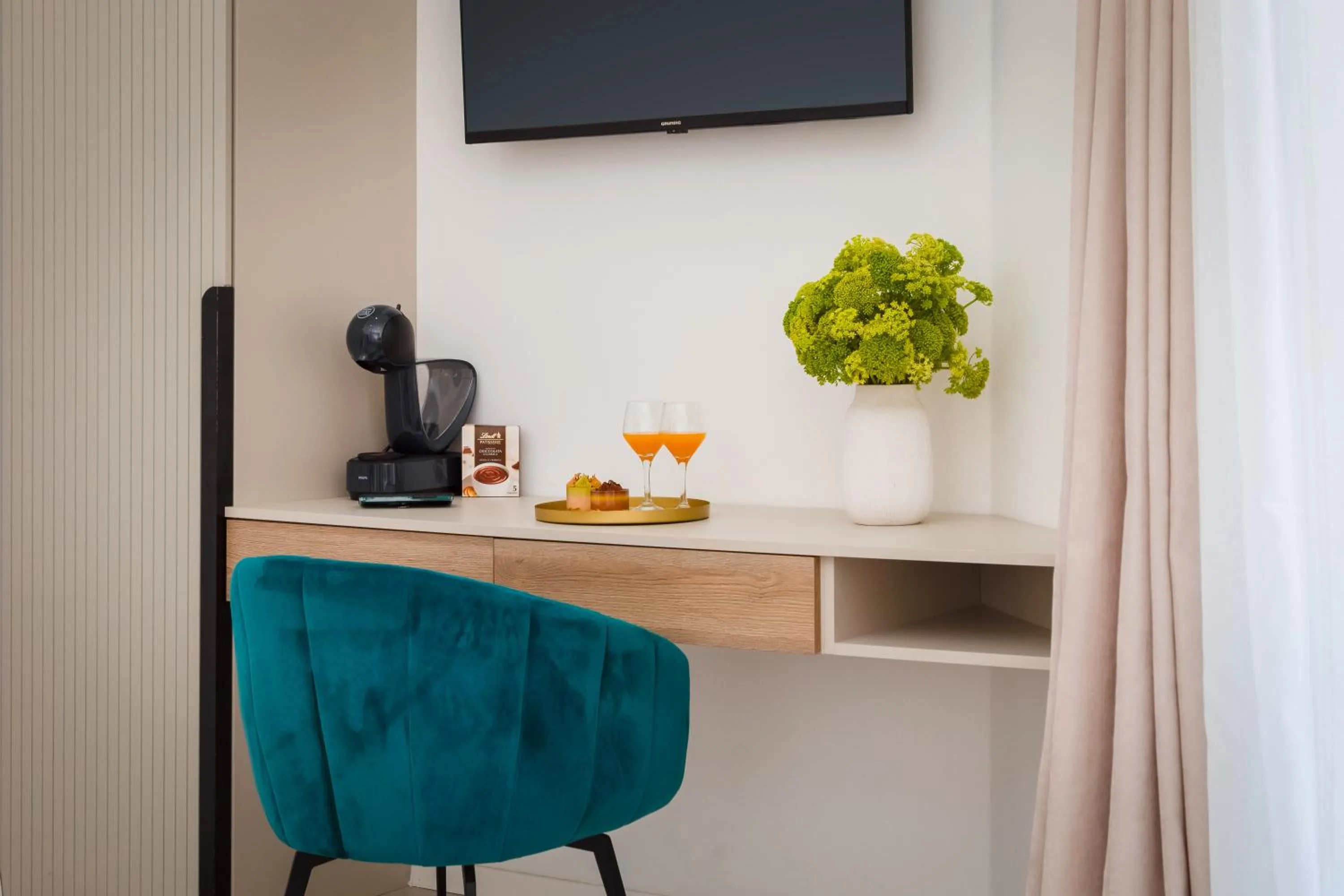 Seating area in 48 Rooms Split