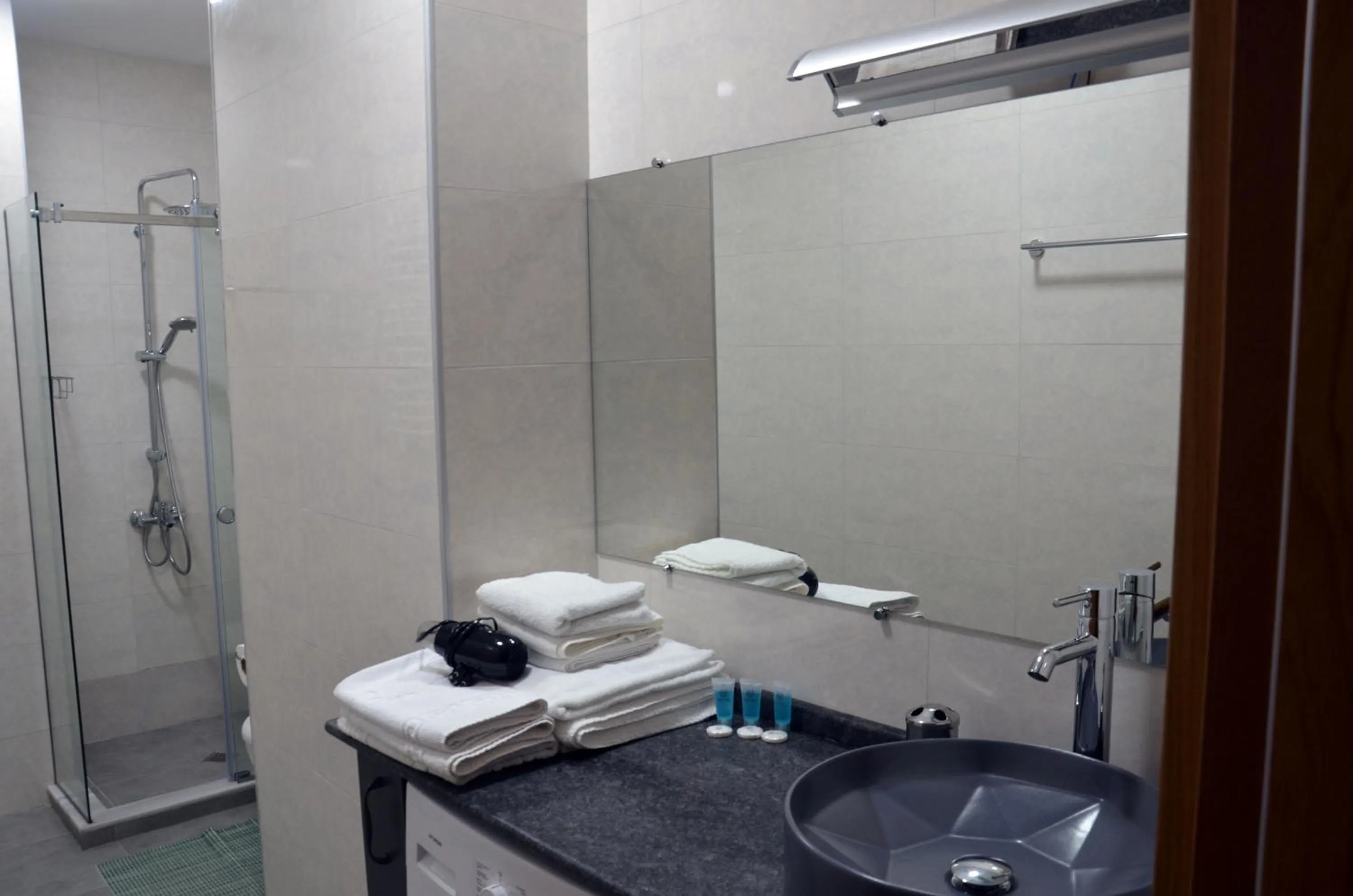 Bathroom in Season Suite Apart-Hotel