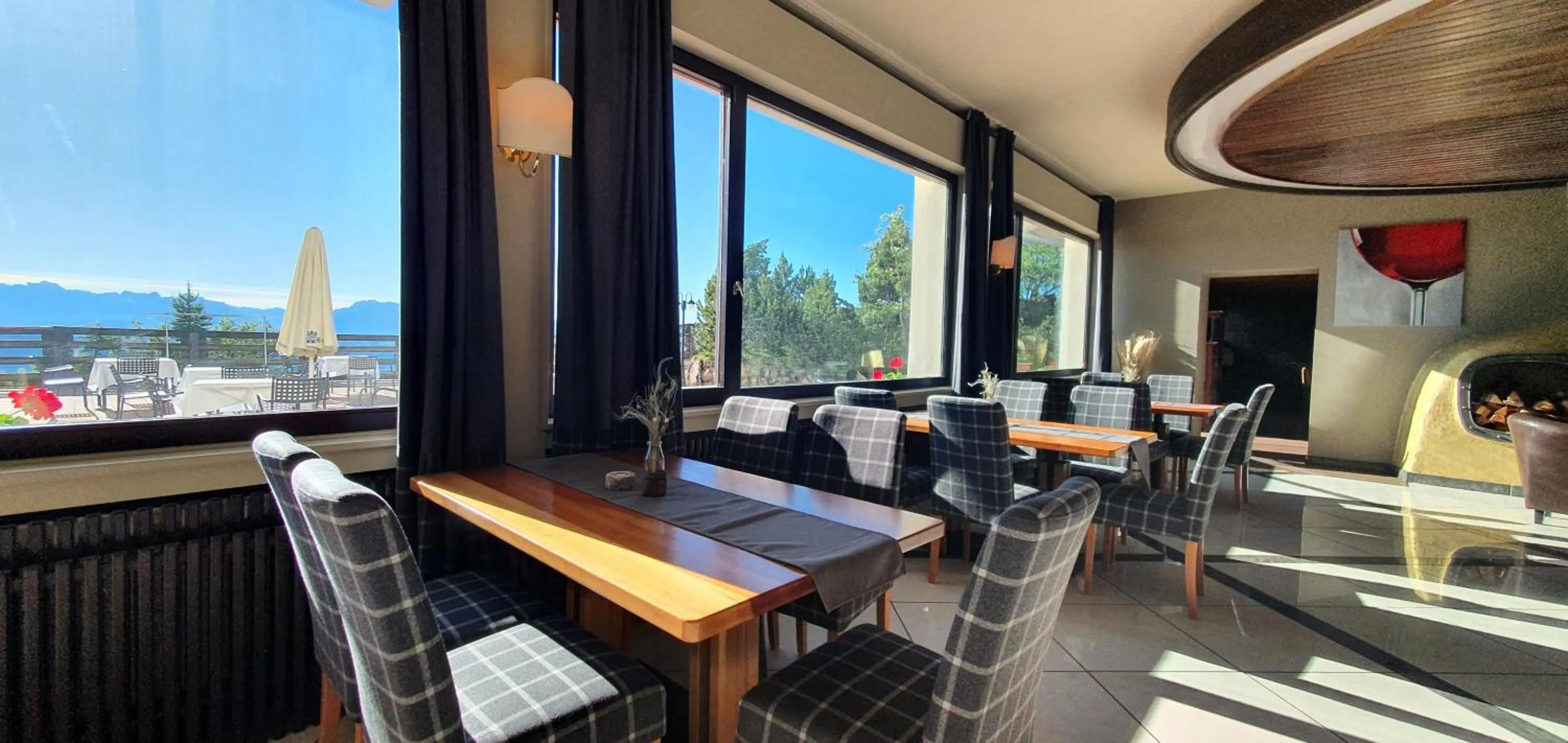 Lounge or bar in PanoramaHotel Penegal