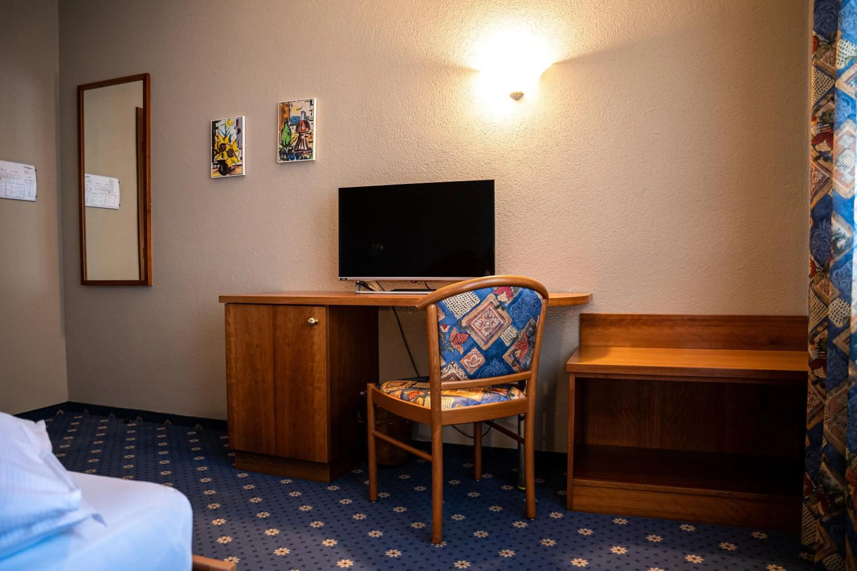 Photo of the whole room in PanoramaHotel Penegal