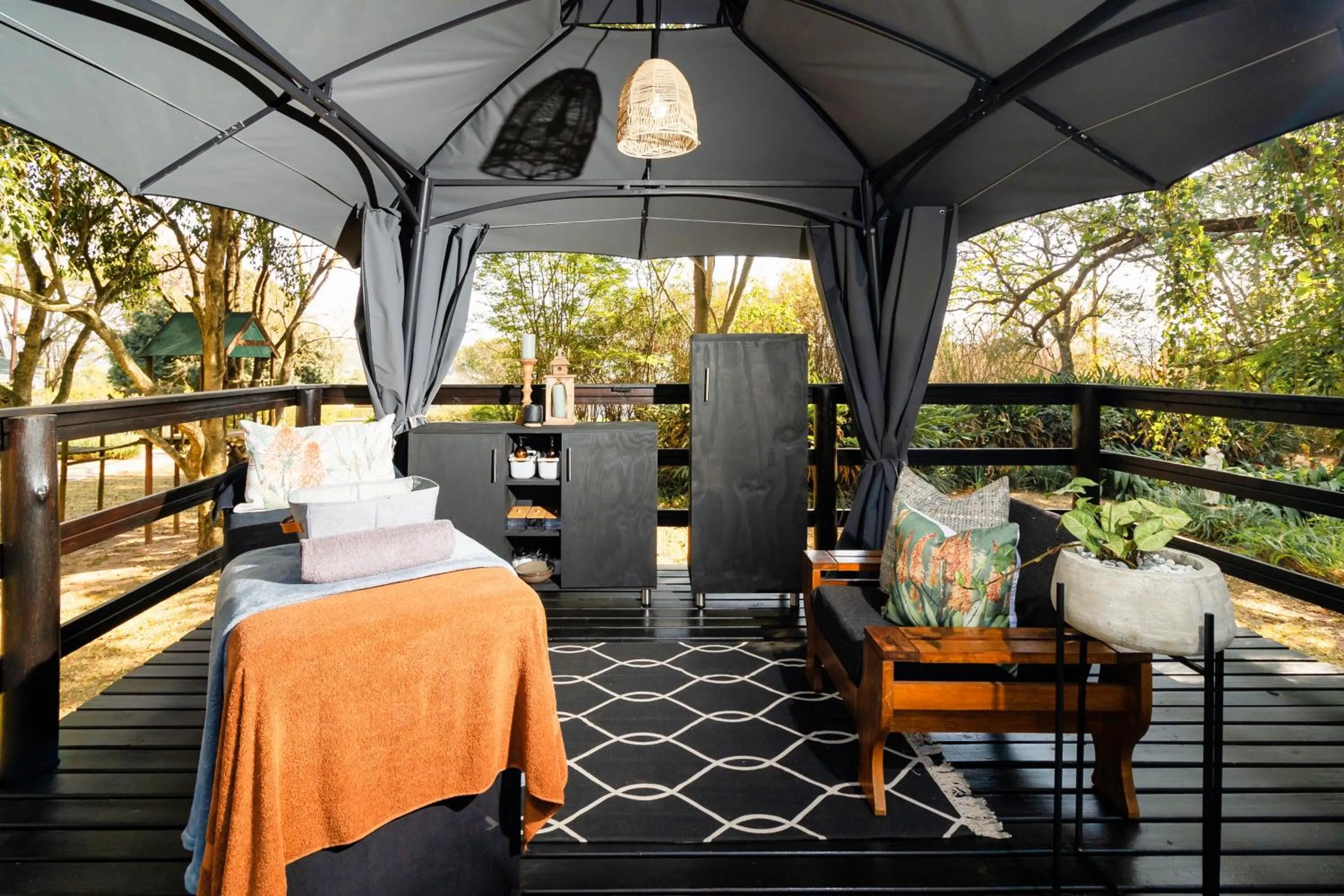 Spa and wellness centre/facilities, Bed in Nut Grove Boutique Hotel