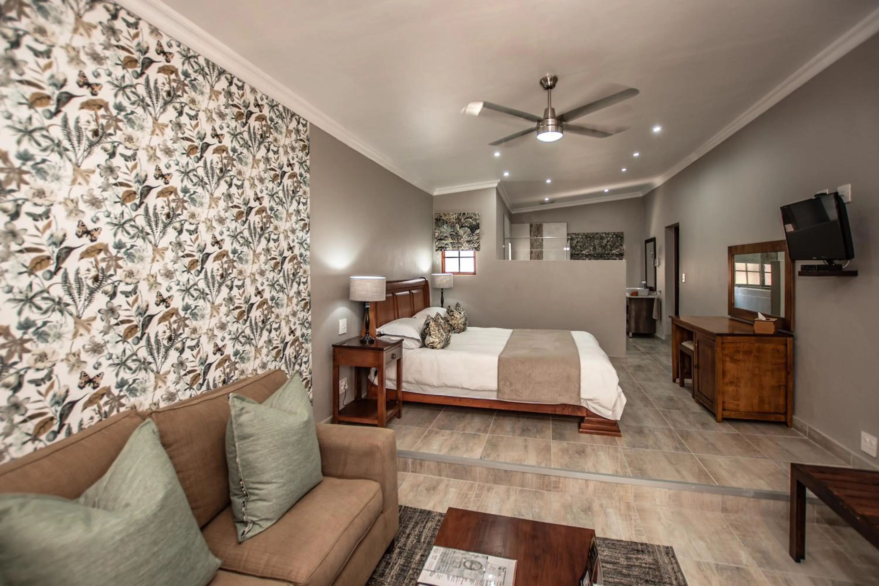 Bedroom, Bed in Nut Grove Boutique Hotel