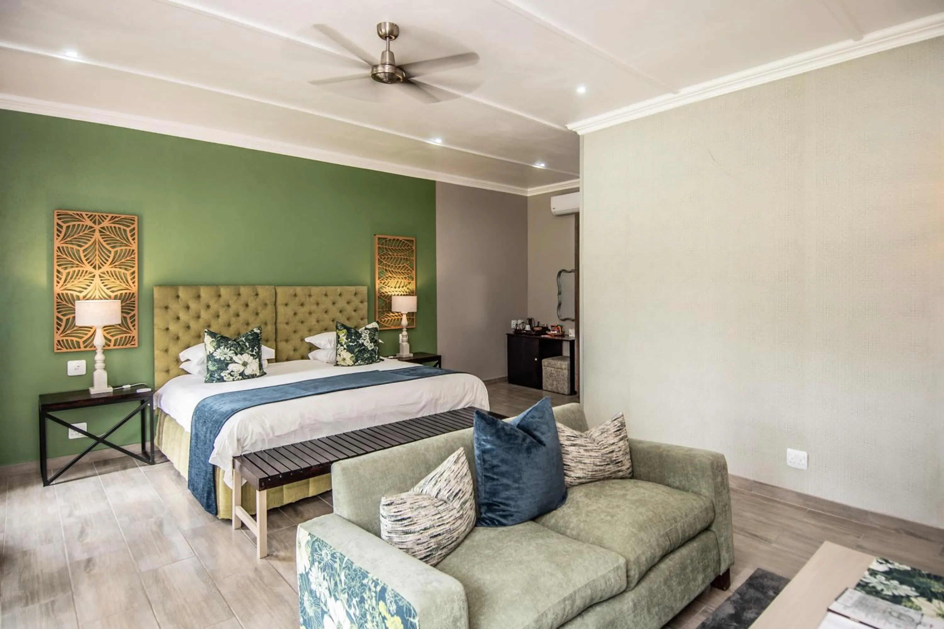 Bedroom, Bed in Nut Grove Boutique Hotel