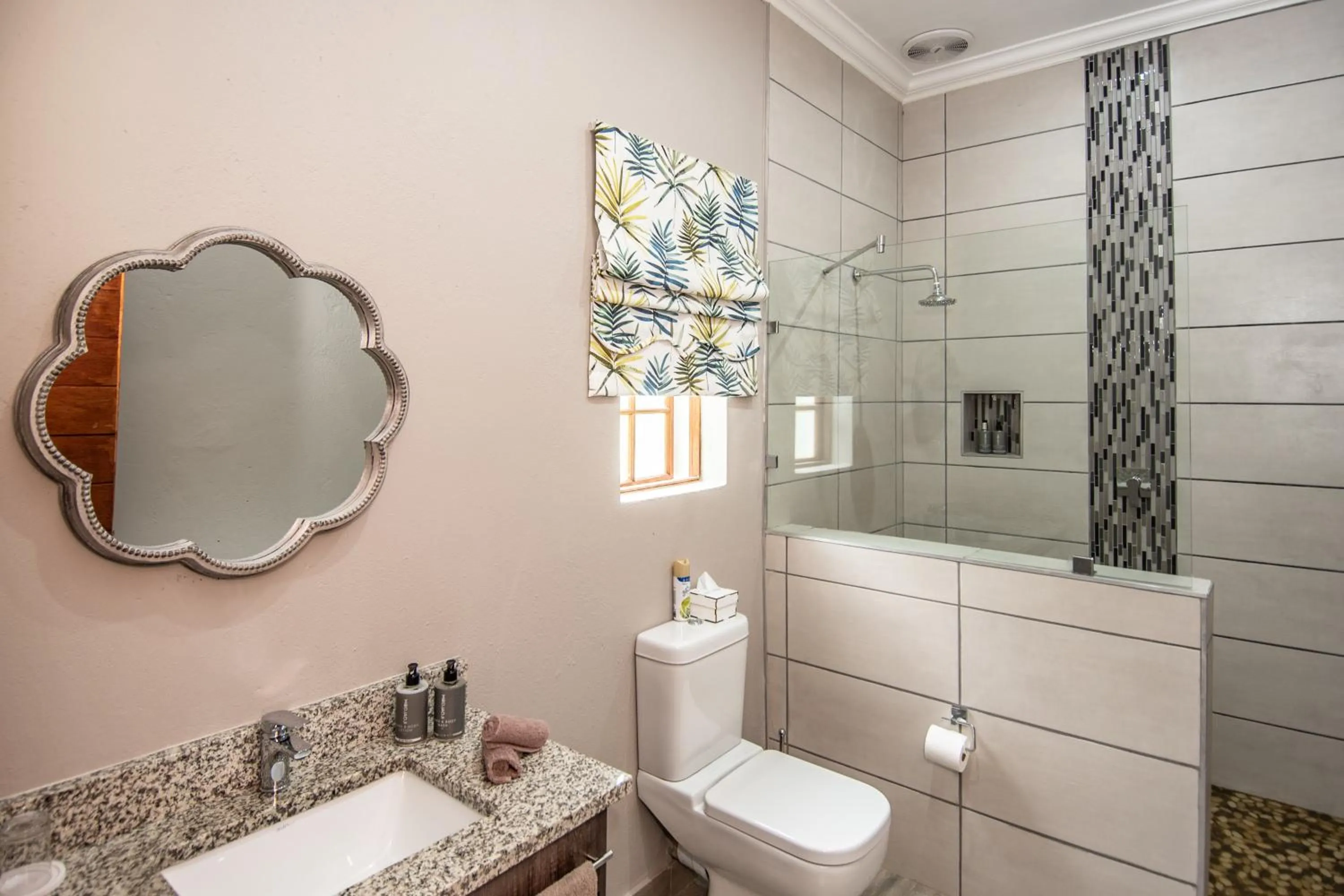 Bathroom in Nut Grove Boutique Hotel