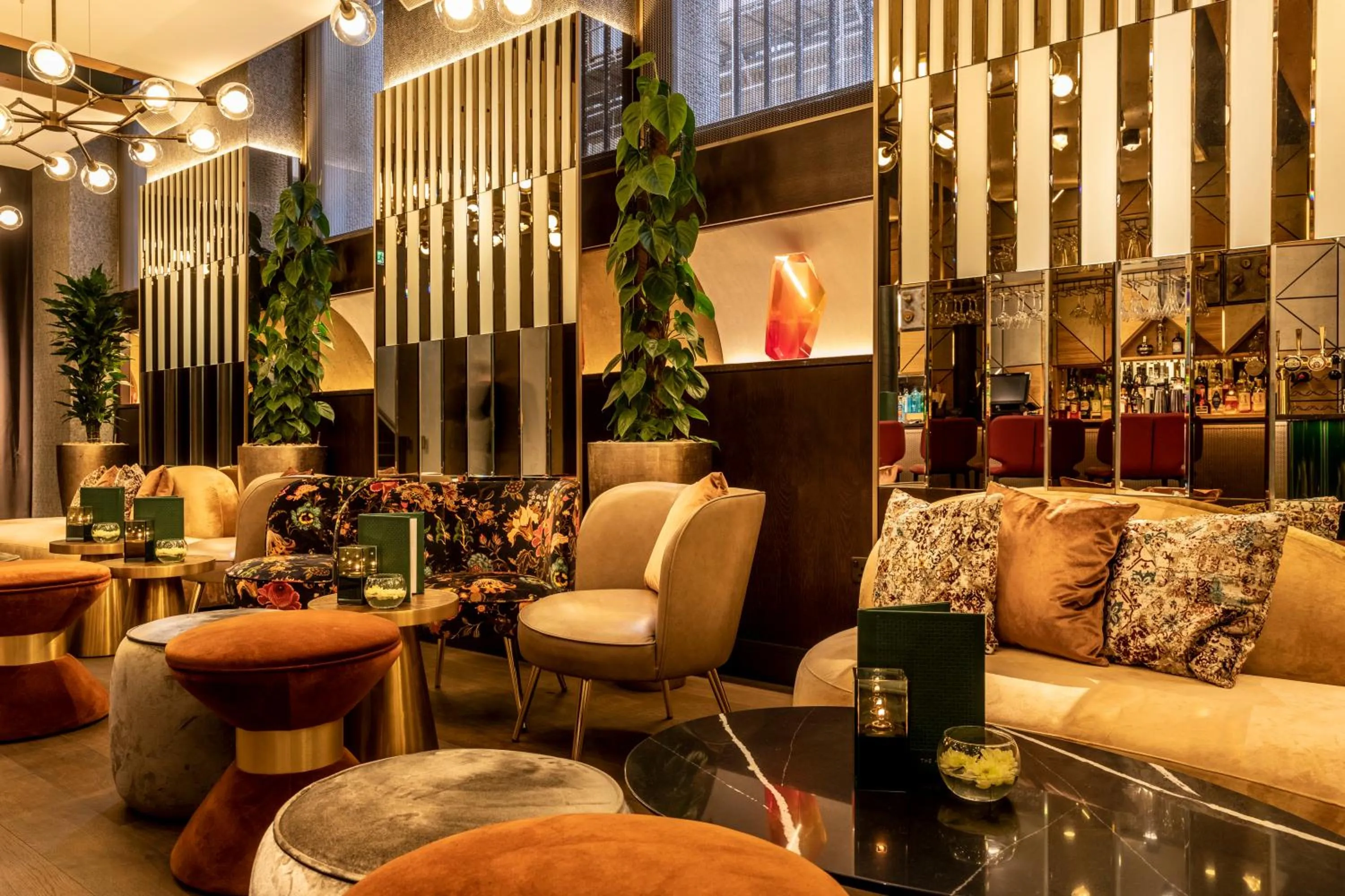 Lounge or bar in Forty Seven Hotel Manchester, WorldHotels Crafted
