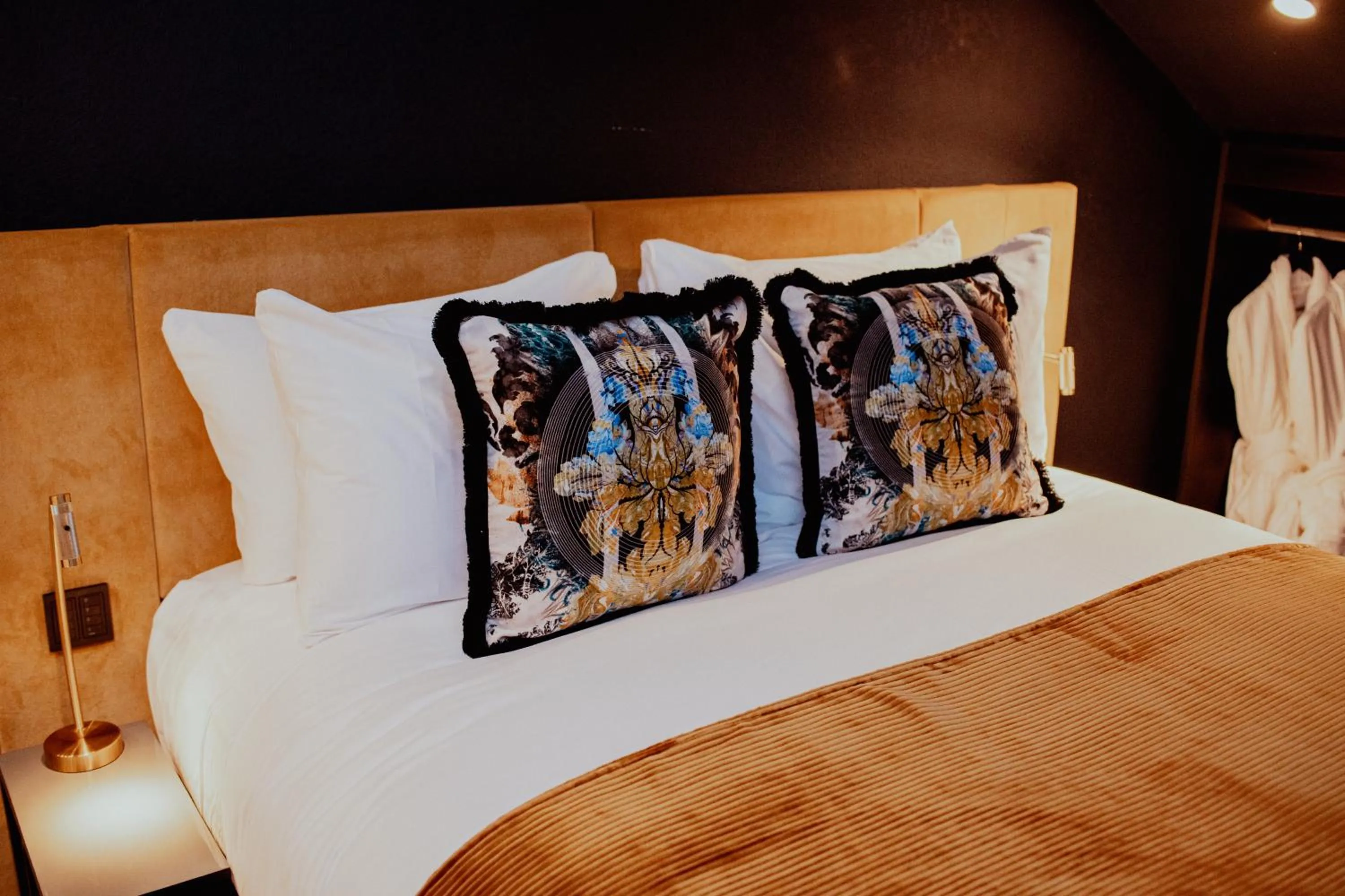 Bed in Forty Seven Hotel Manchester, WorldHotels Crafted