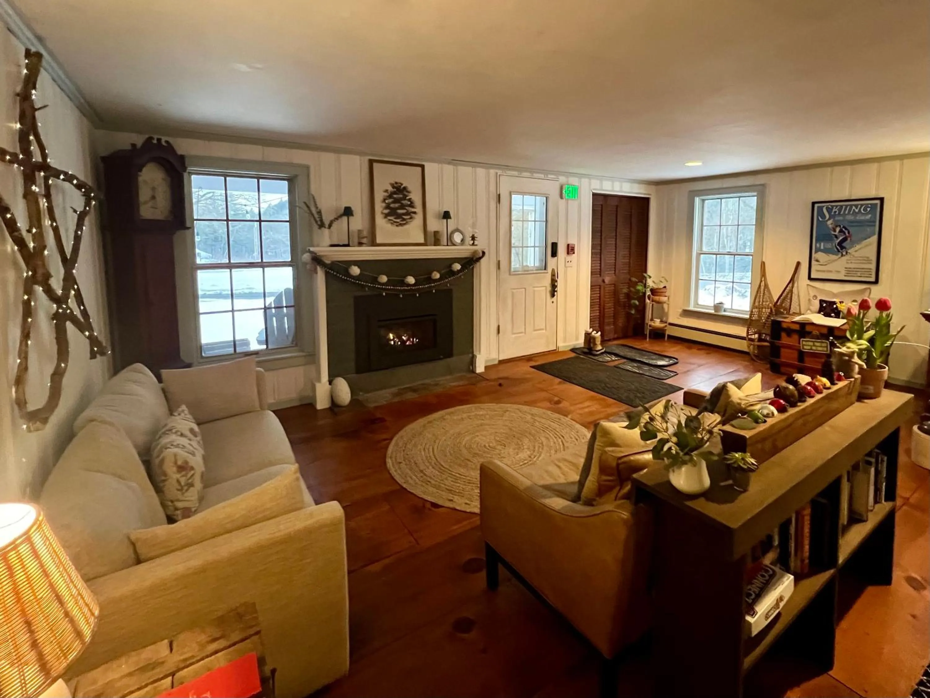 Communal lounge/ TV room in The Griff Inn