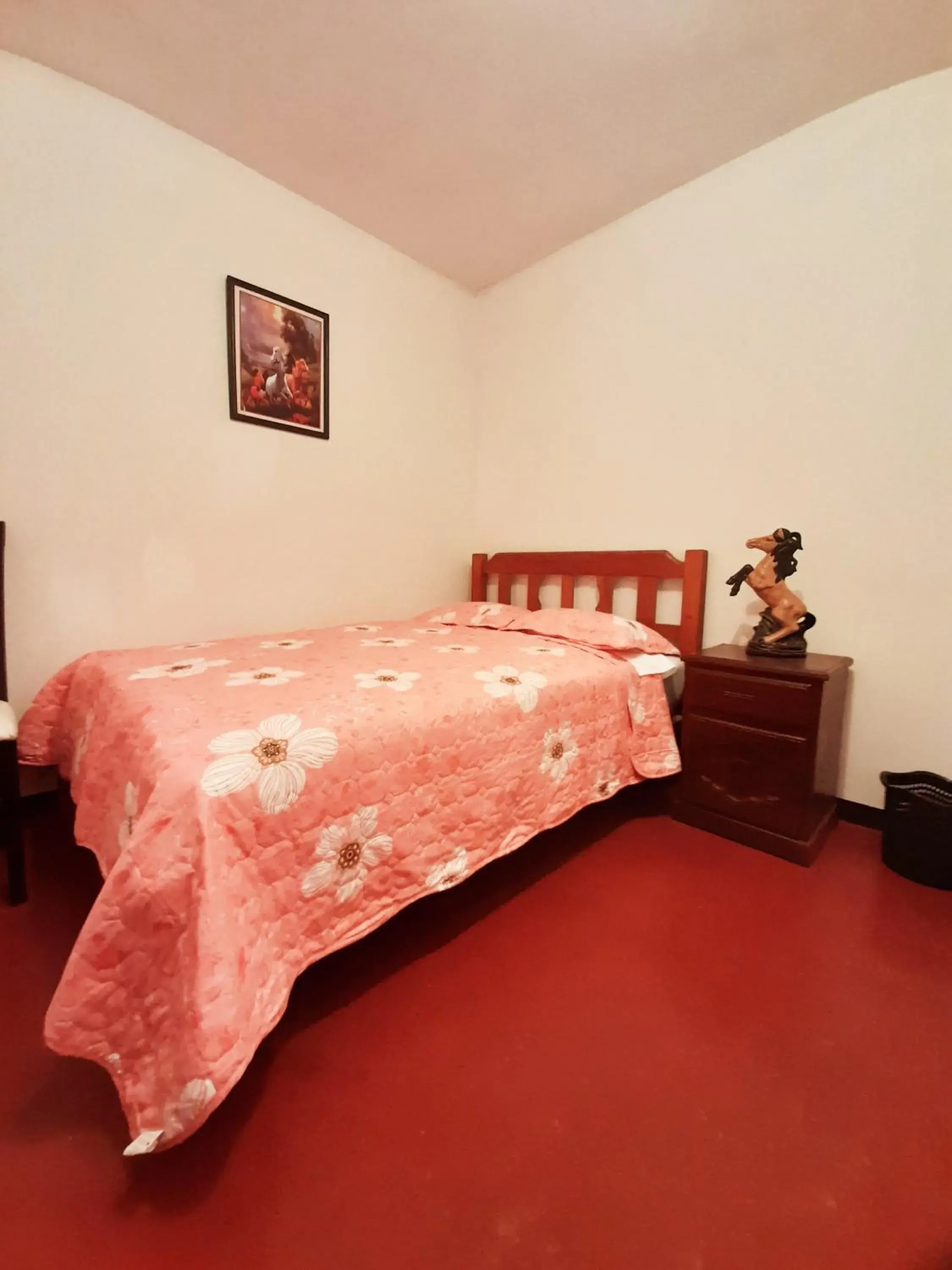 Standard Single Room - single occupancy in Maypa Lima Airport Standard Single Room - single occupancy in Maypa Lima Airport