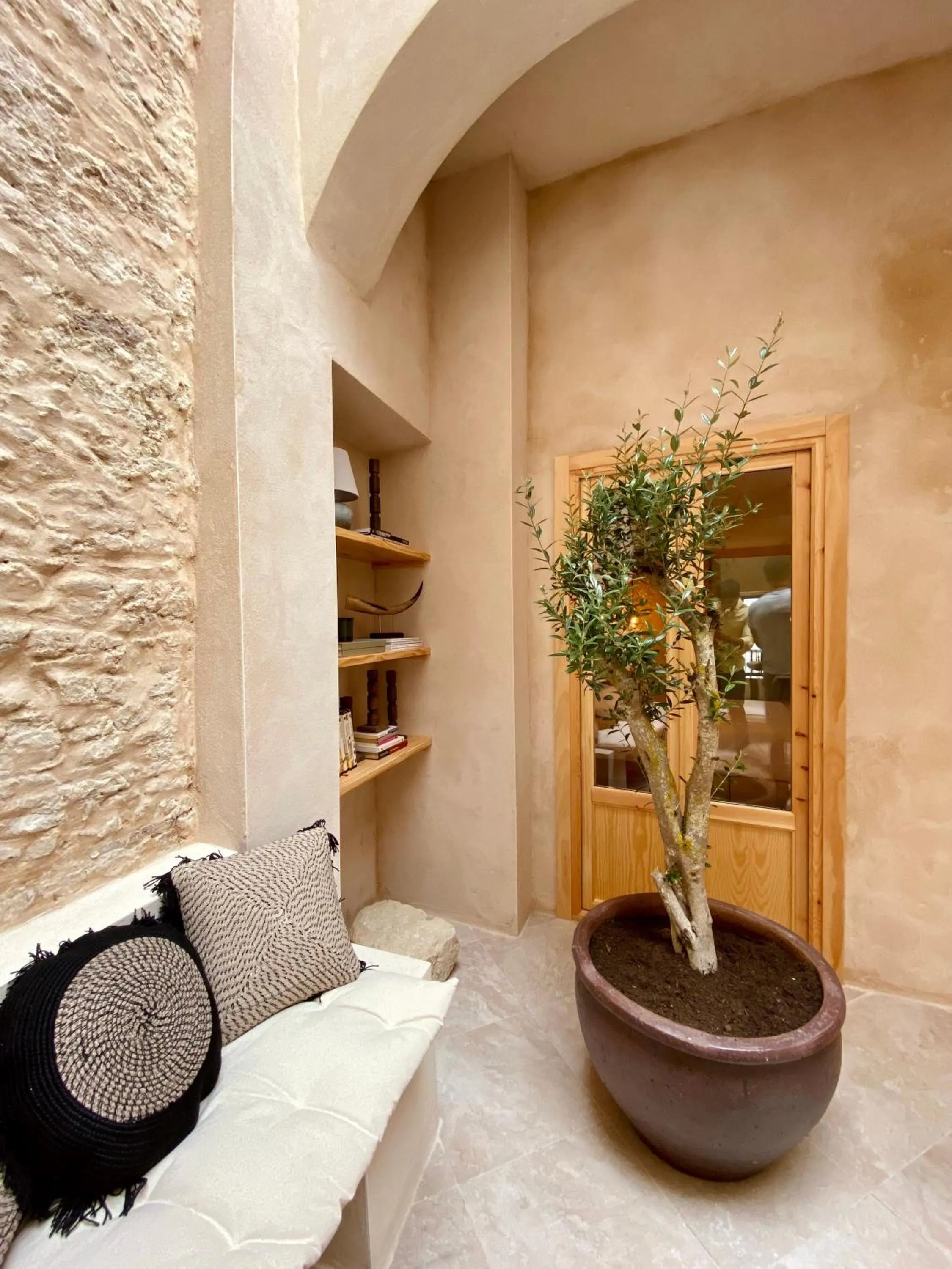 VICTORIA - by Ático73