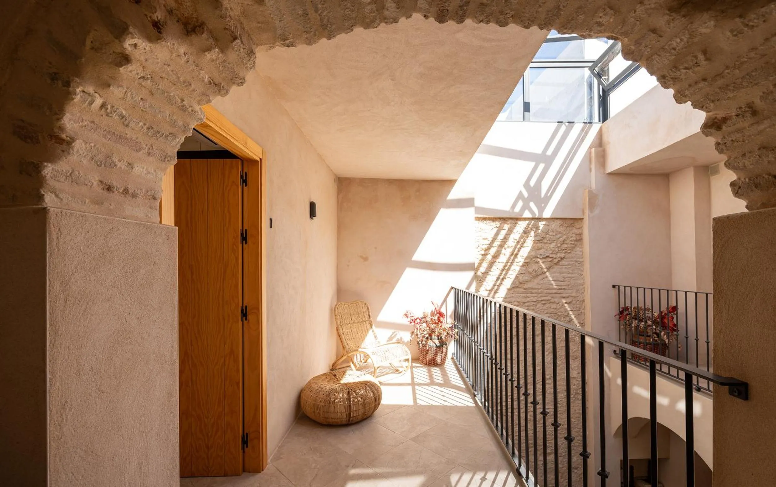 VICTORIA - by Ático73