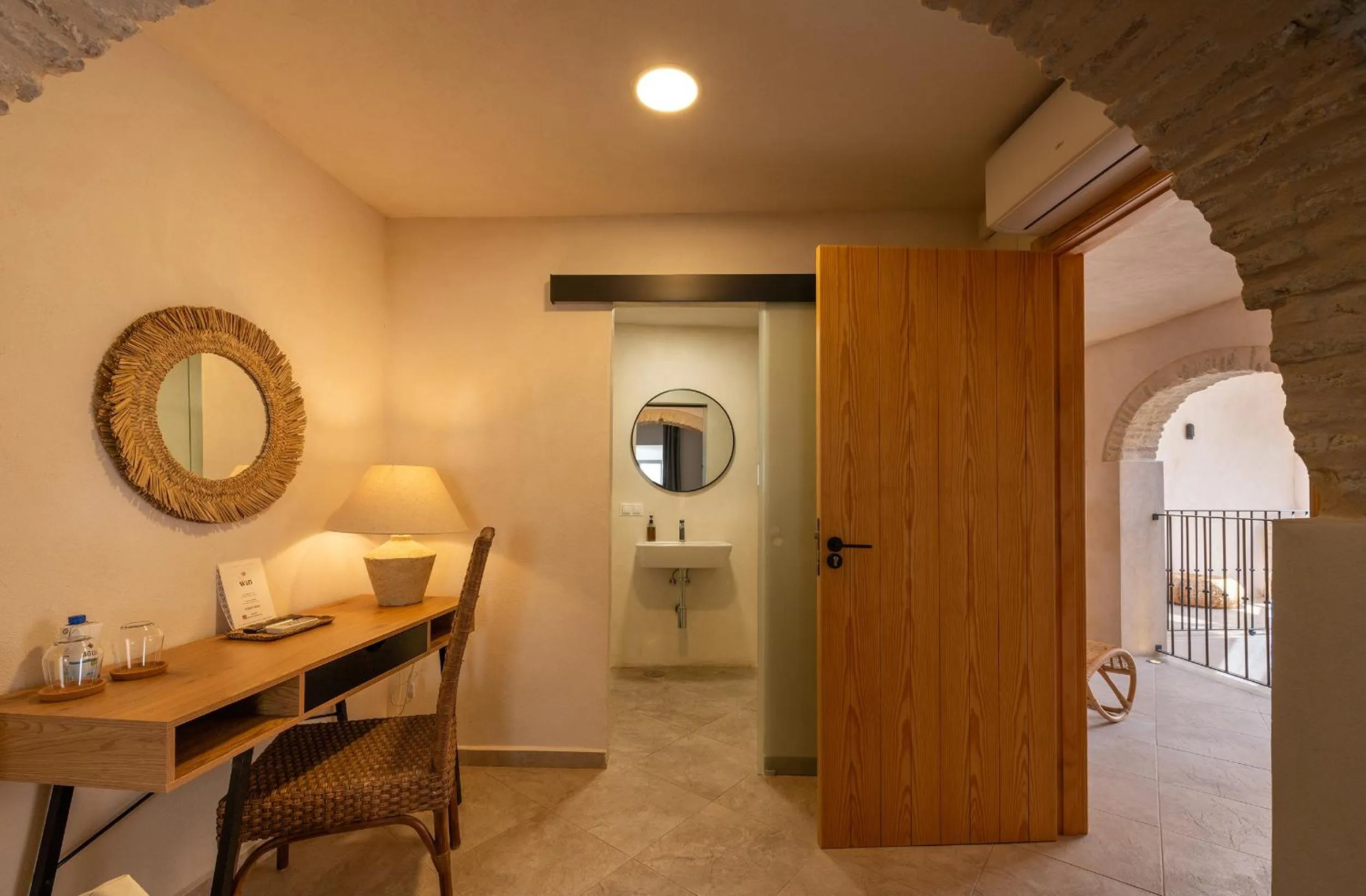 VICTORIA - by Ático73