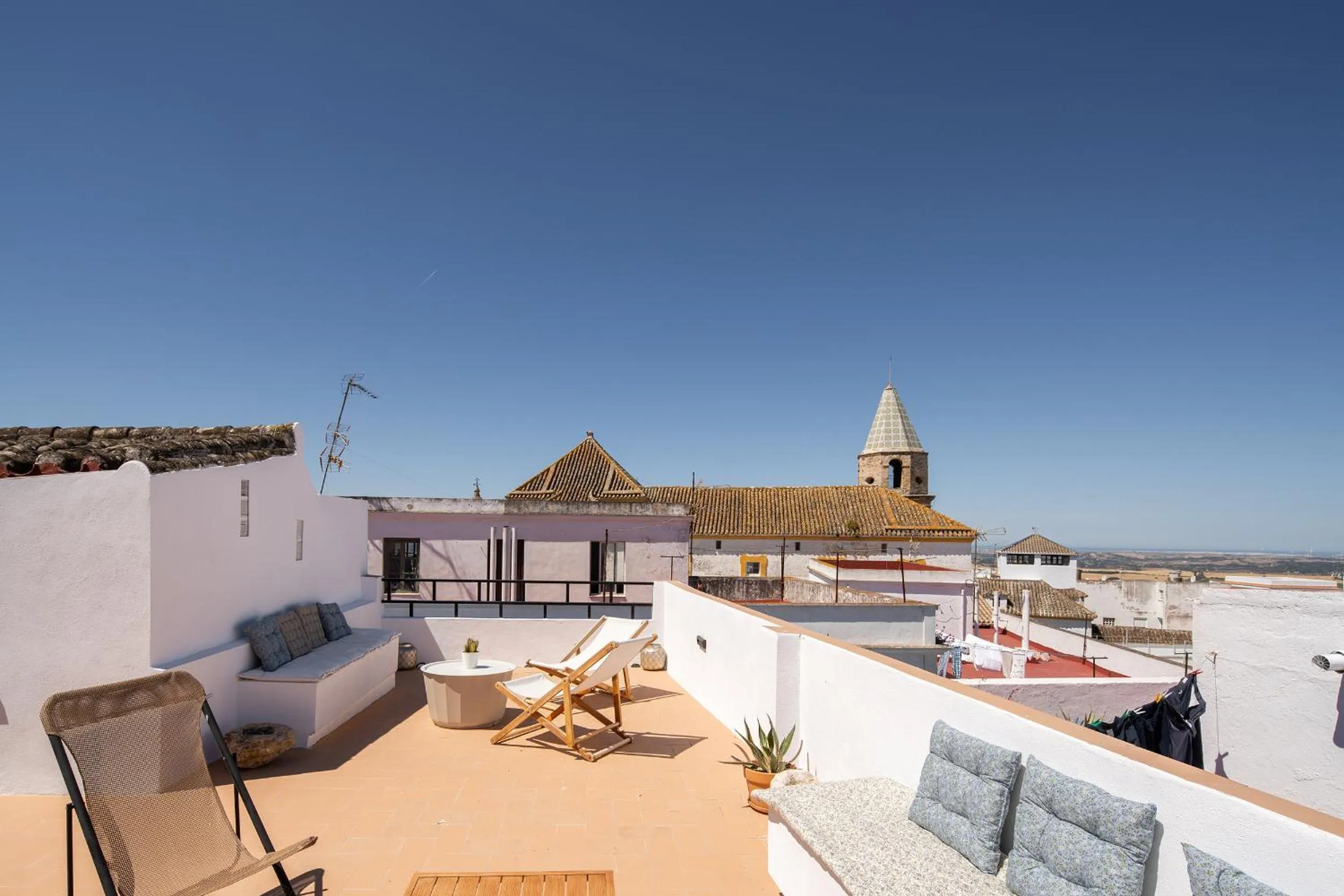 VICTORIA - by Ático73