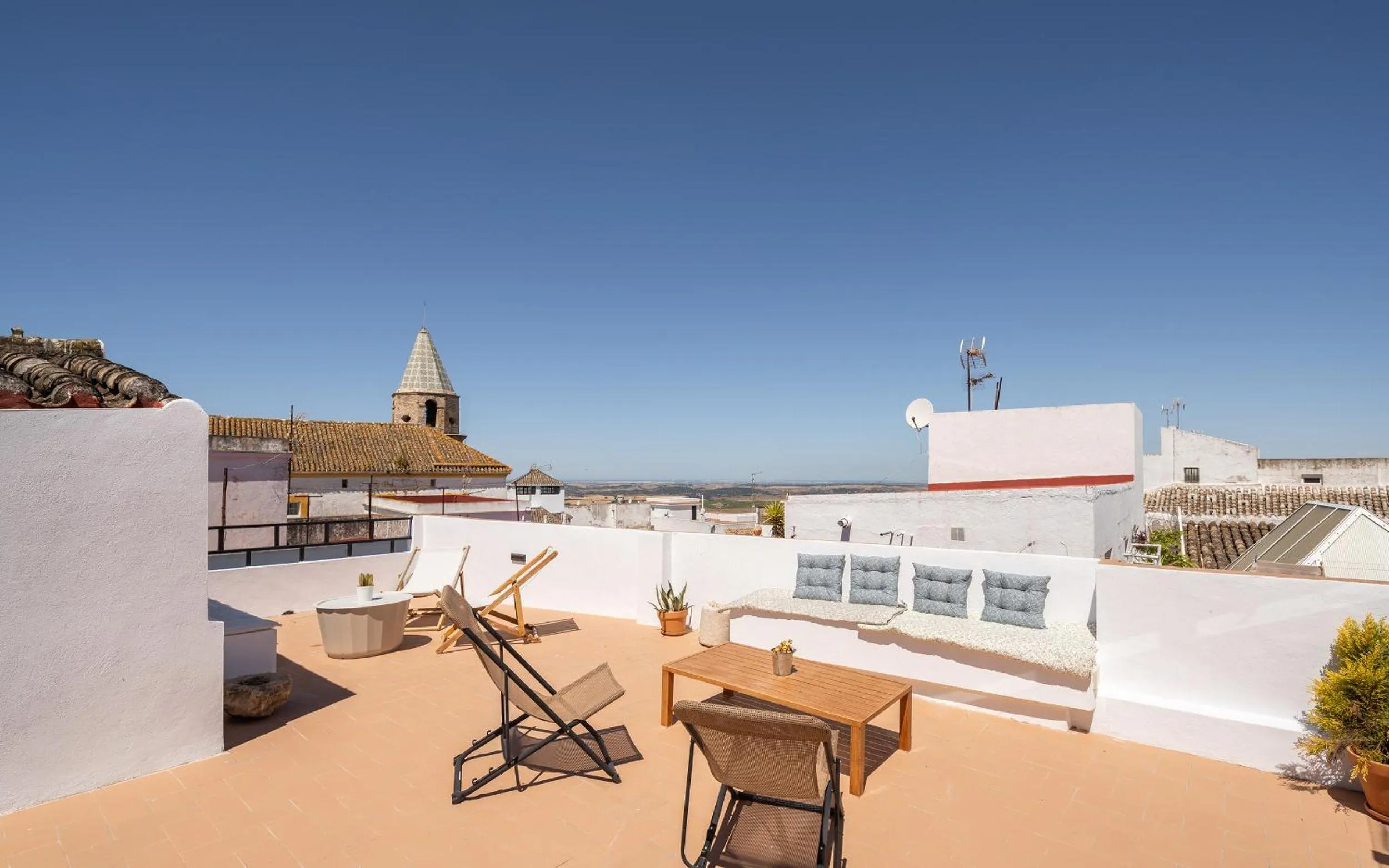 VICTORIA - by Ático73