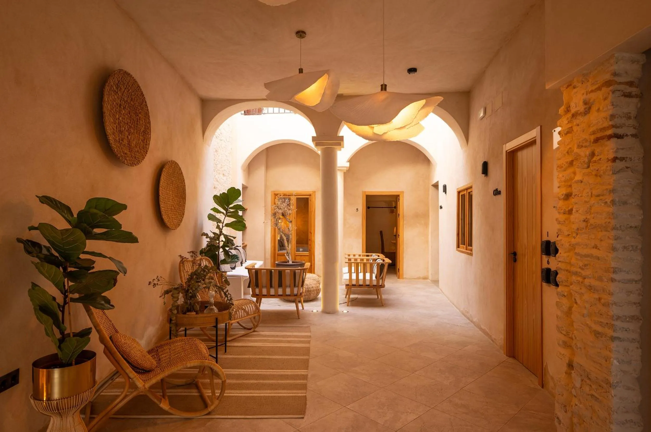 VICTORIA - by Ático73